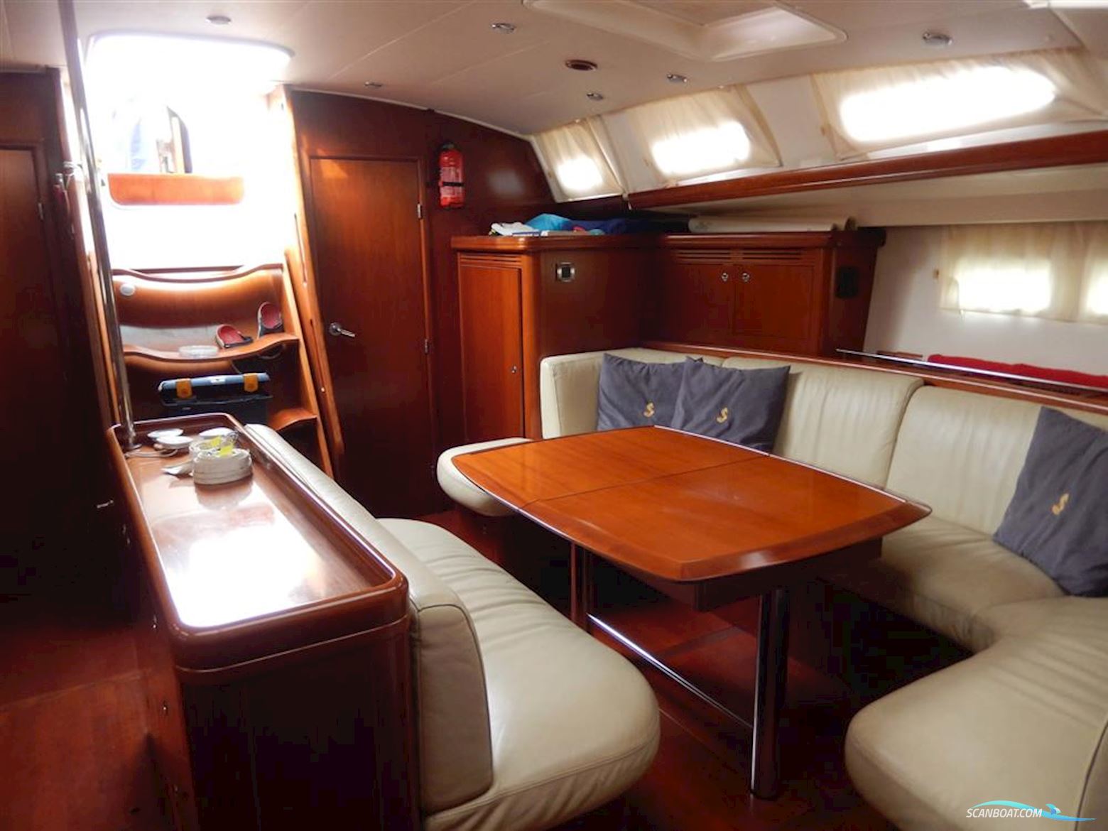 Beneteau Oceanis 523