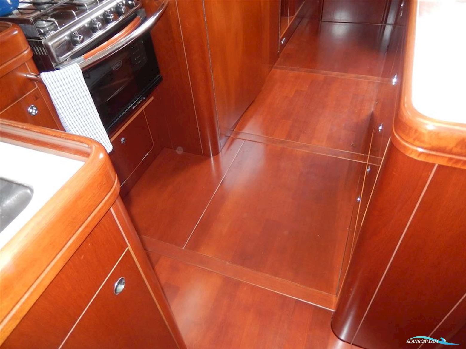 Beneteau Oceanis 523
