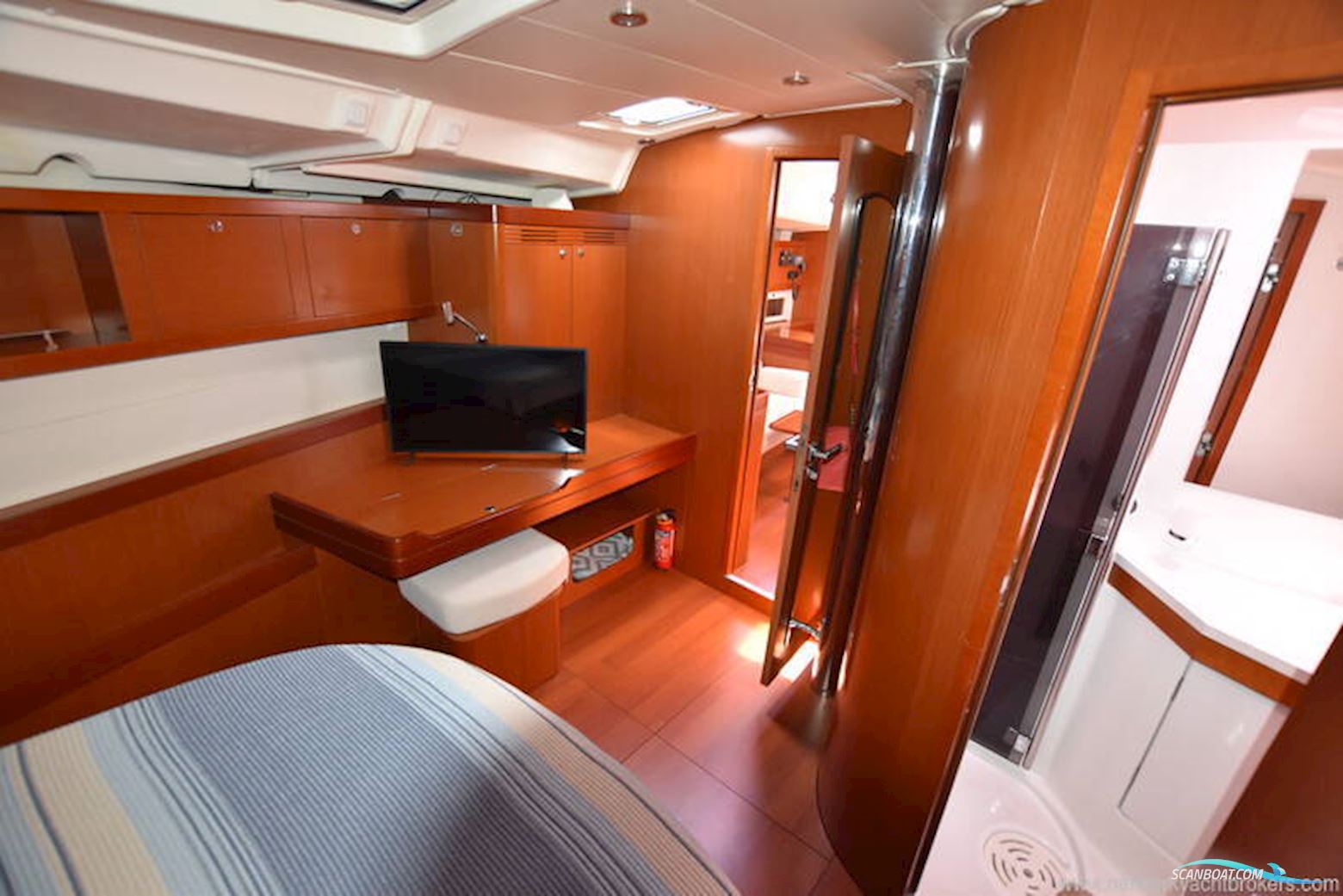Beneteau Oceanis 54 Elegance