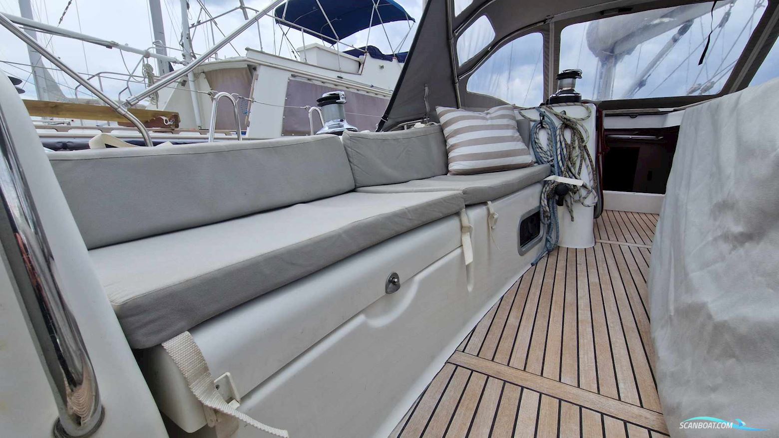 Beneteau Oceanis 54