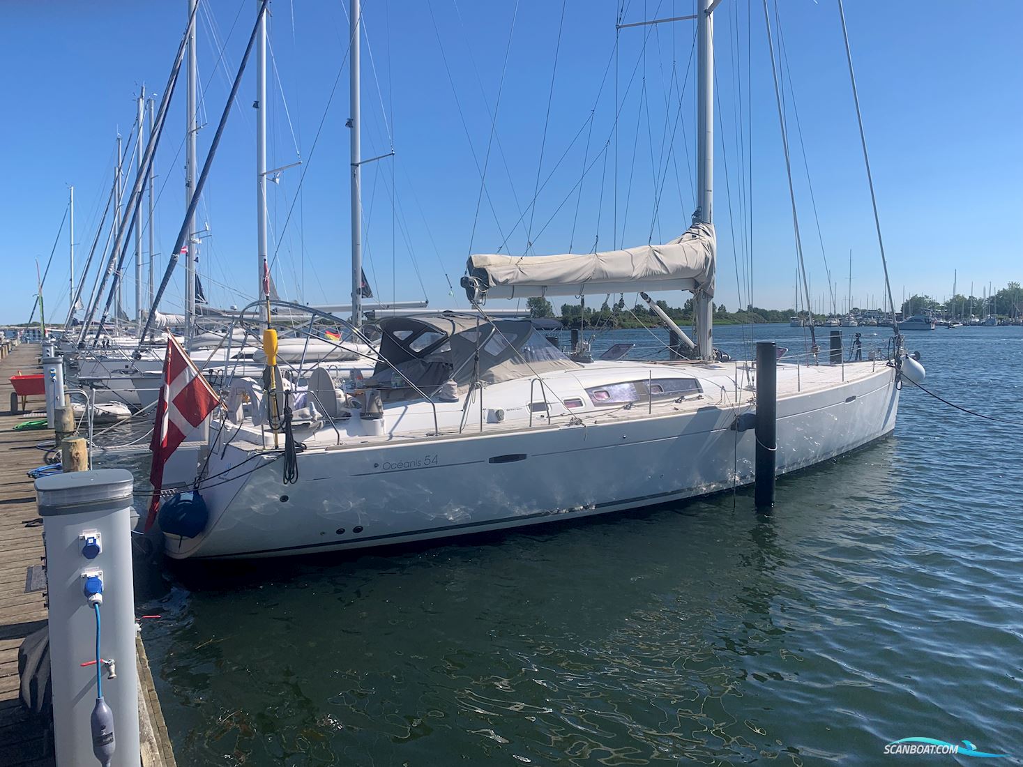 Beneteau Oceanis 54