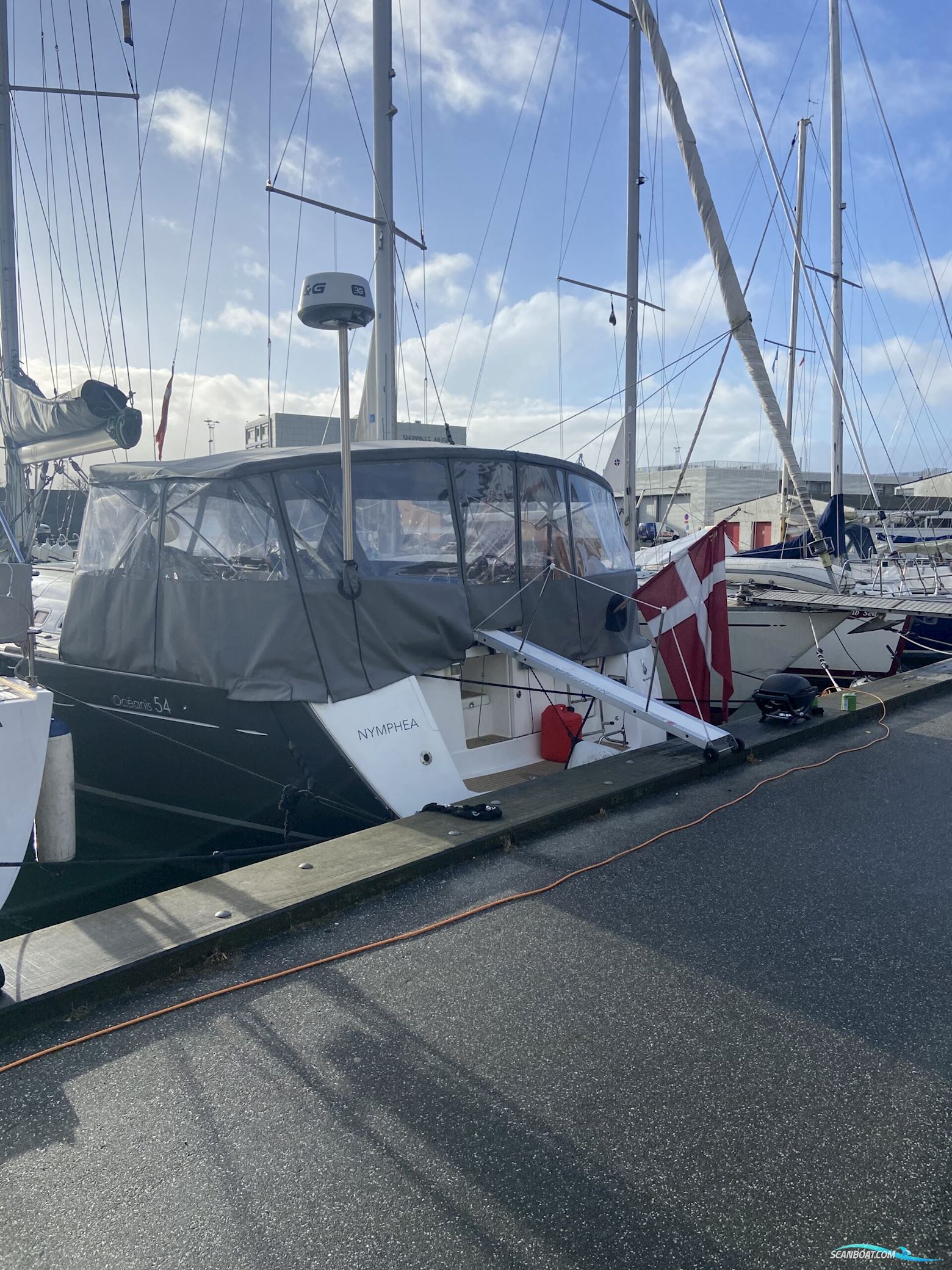 Beneteau Oceanis 54