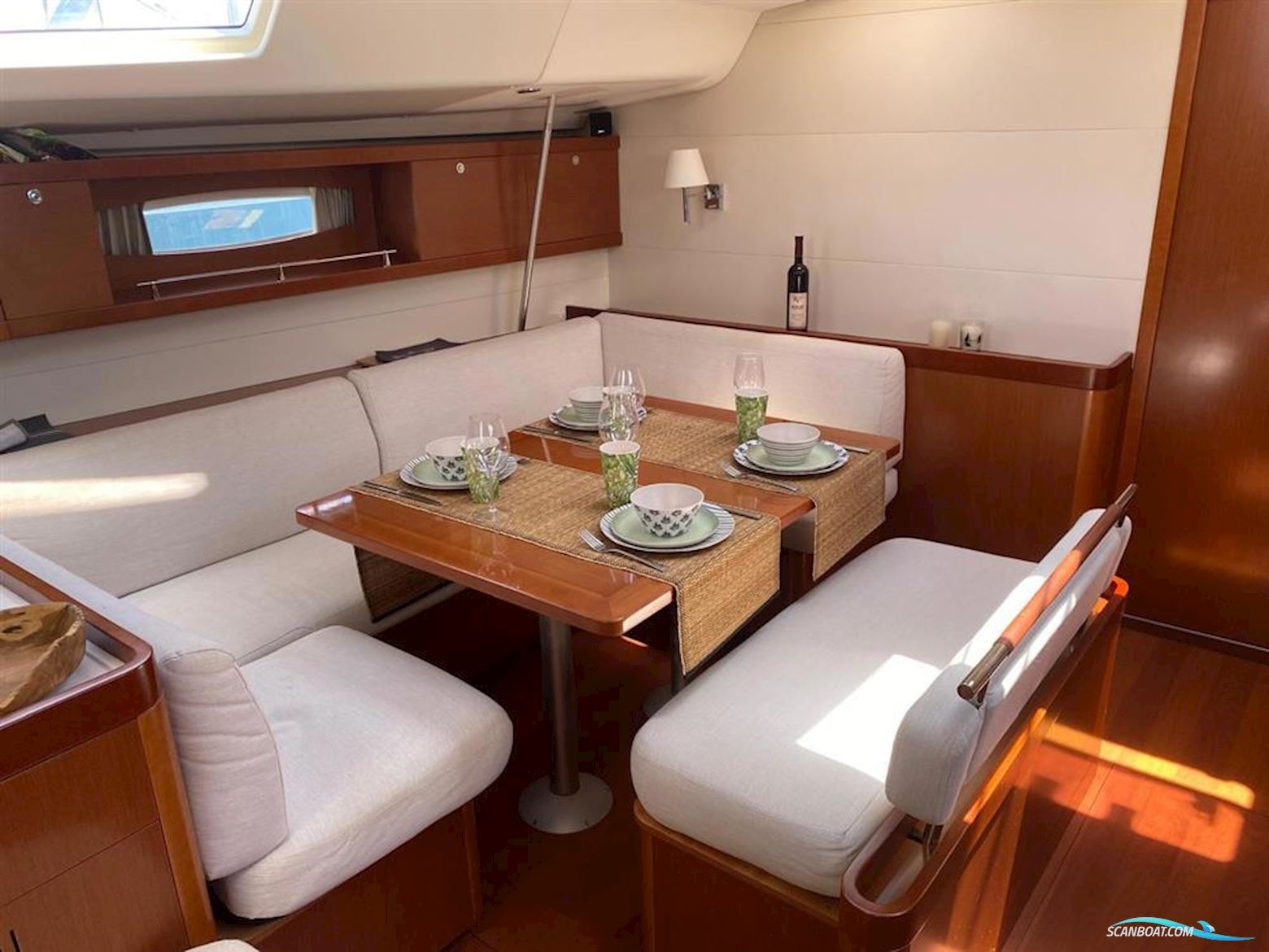 Beneteau Oceanis 54