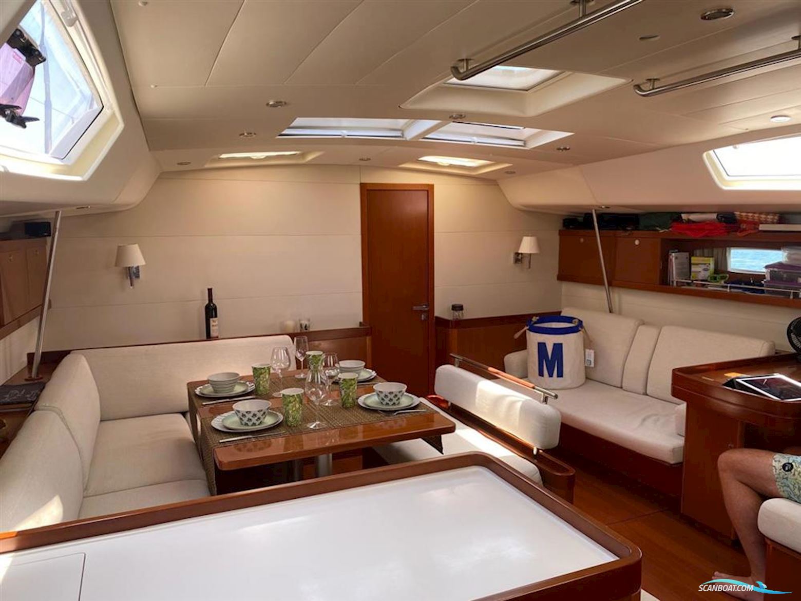 Beneteau Oceanis 54