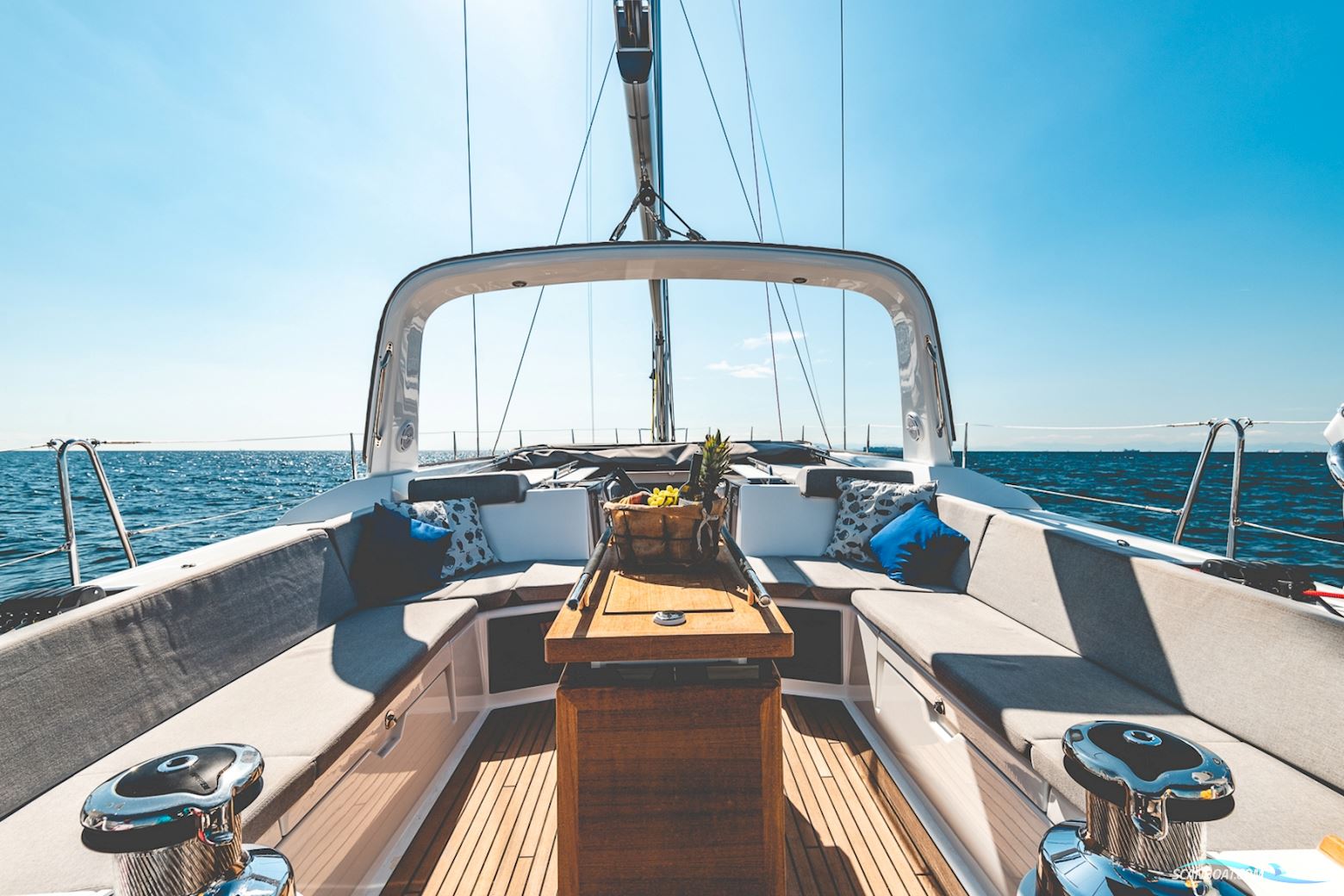 Beneteau Oceanis 55.1 Owner's Version