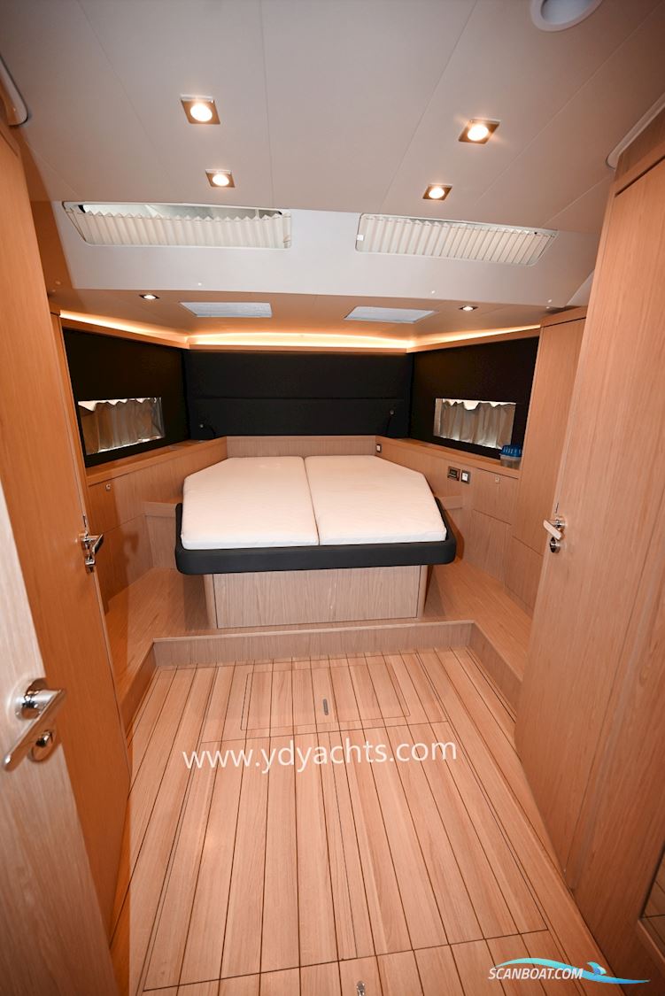 Beneteau Oceanis 55.1 Owner's Version