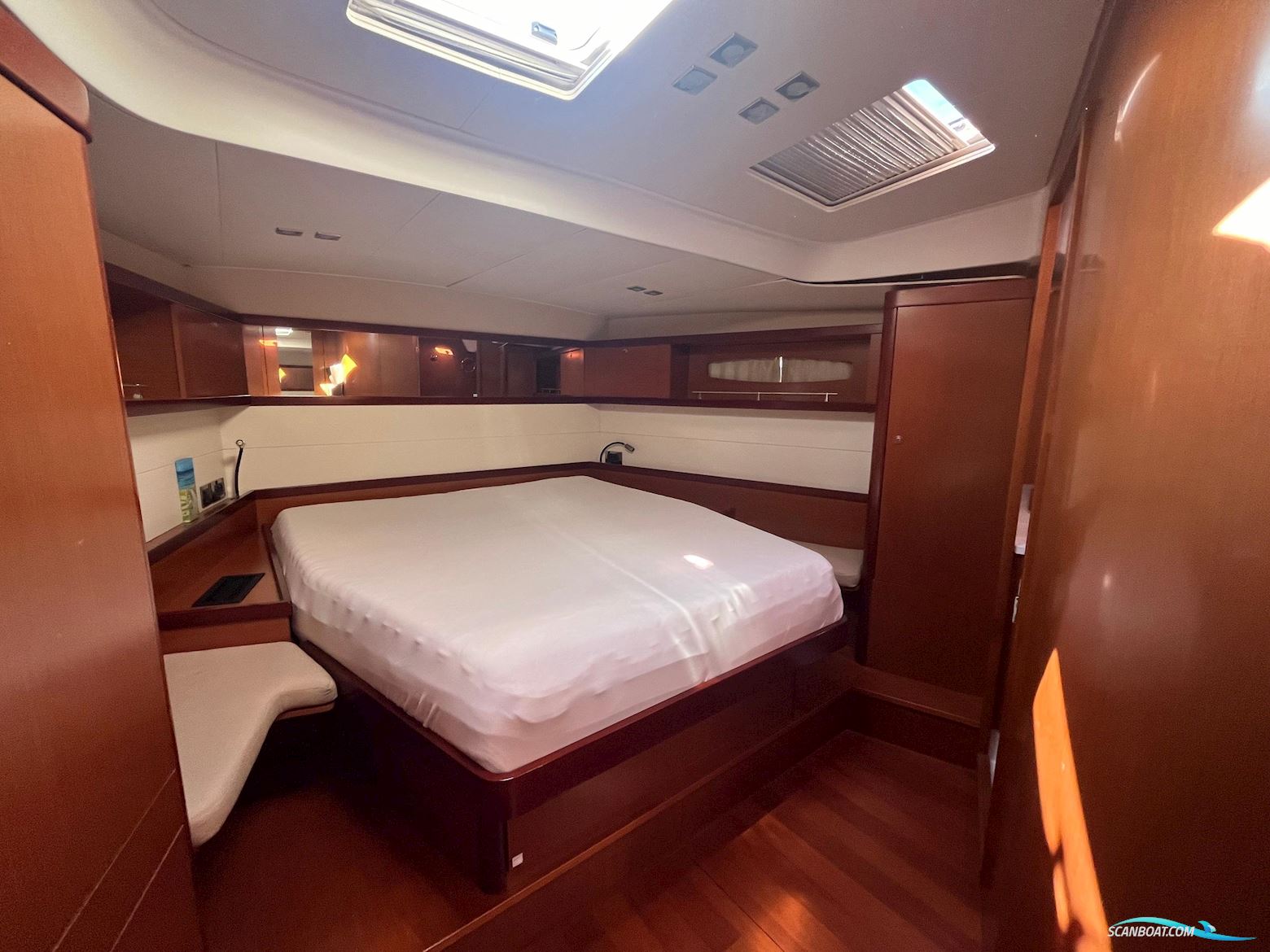 Beneteau Oceanis 58
