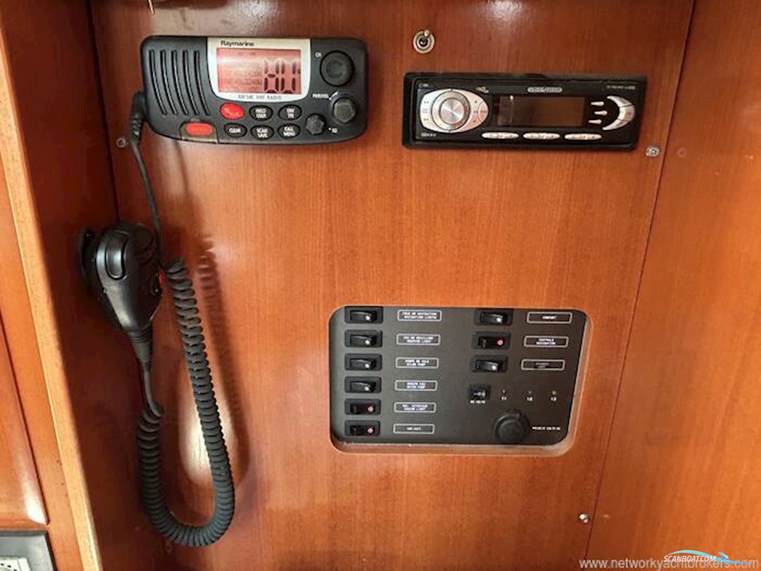 Beneteau Oceanis Clipper 323