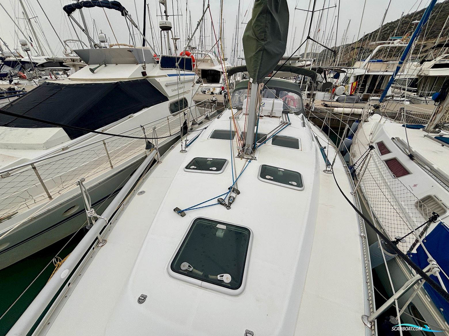 Beneteau Oceanis Clipper 373