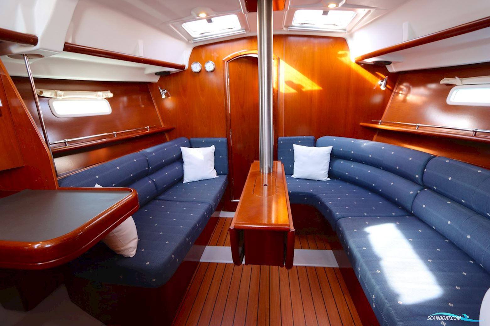 Beneteau Oceanis Clipper 373