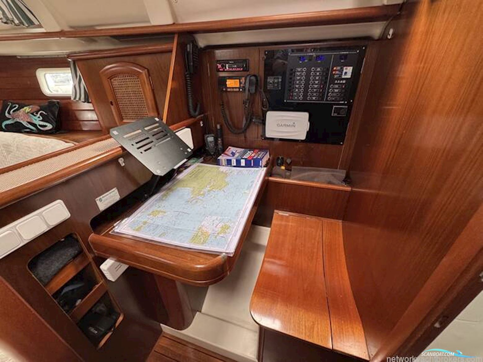 Beneteau Oceanis Clipper 381