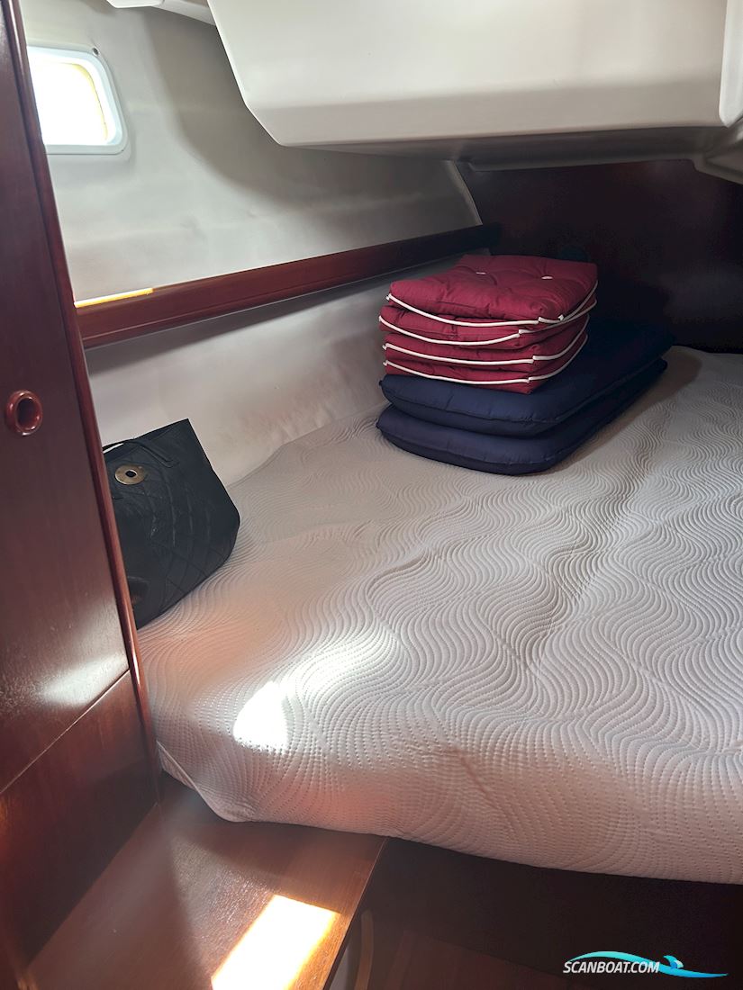 Beneteau Oceanis Clipper 381