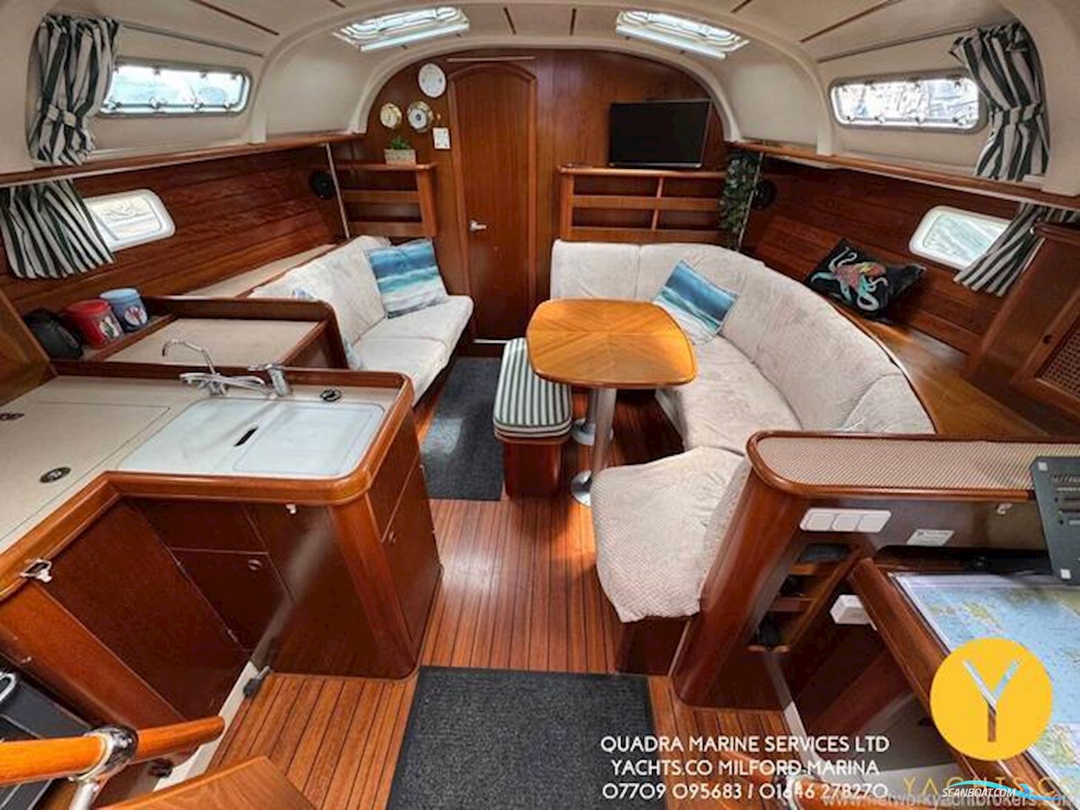 Beneteau Oceanis Clipper 381