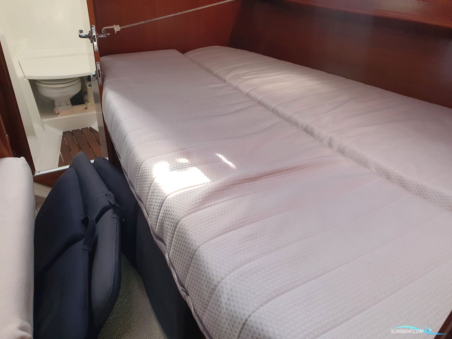 Beneteau Oceanis Clipper 411