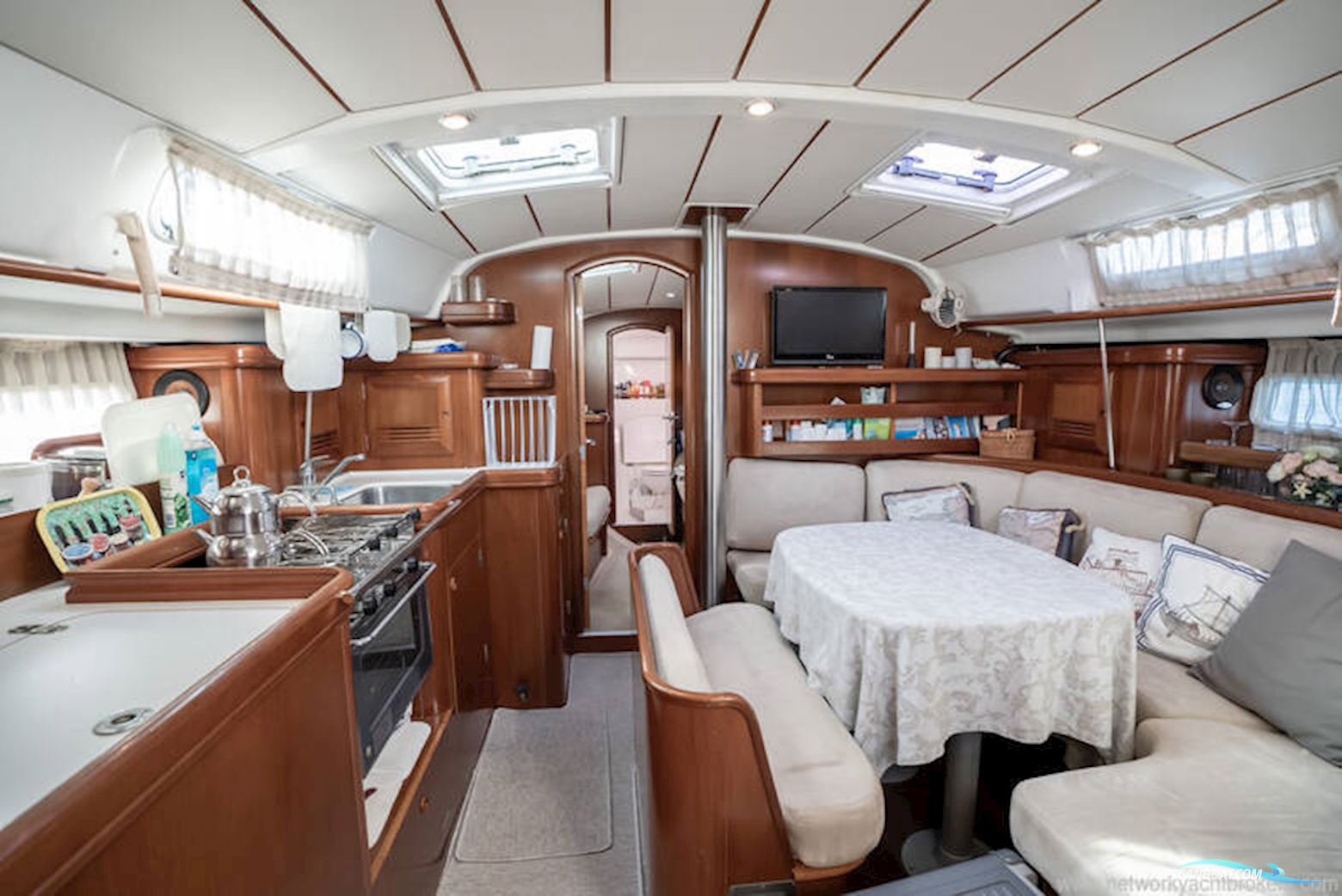 Beneteau Oceanis Clipper 411