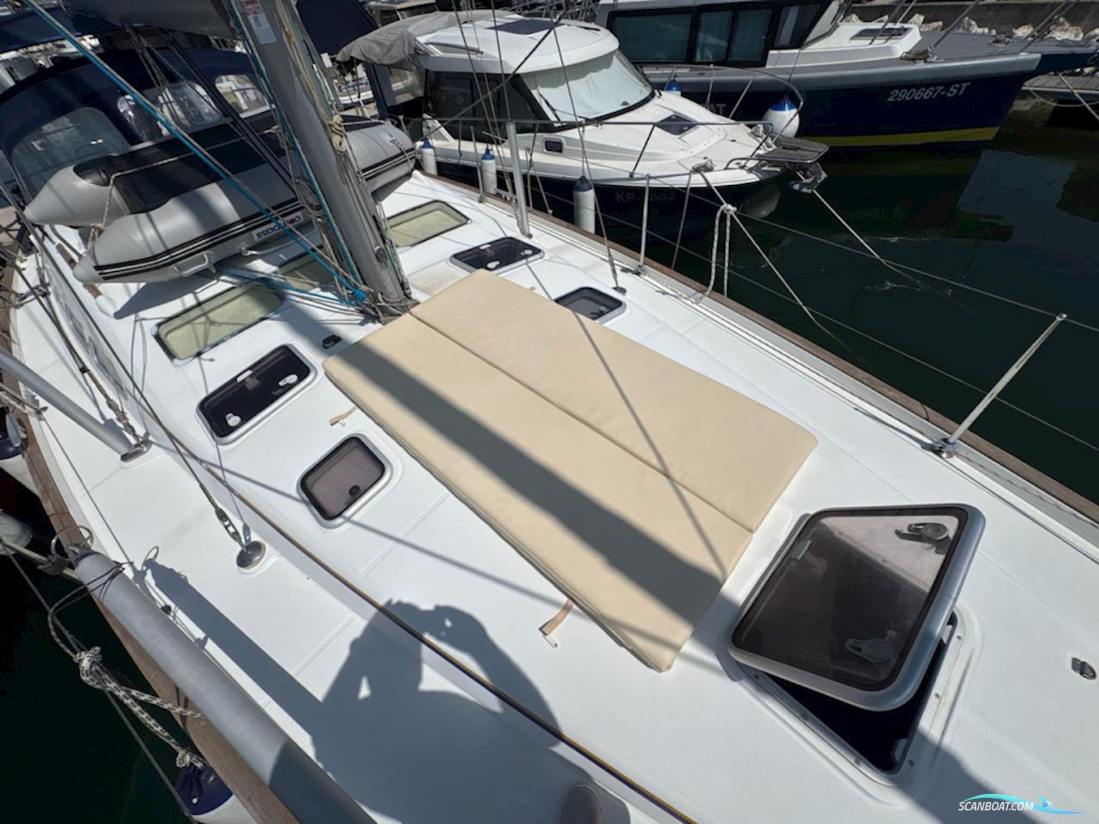 Beneteau Oceanis Clipper 423