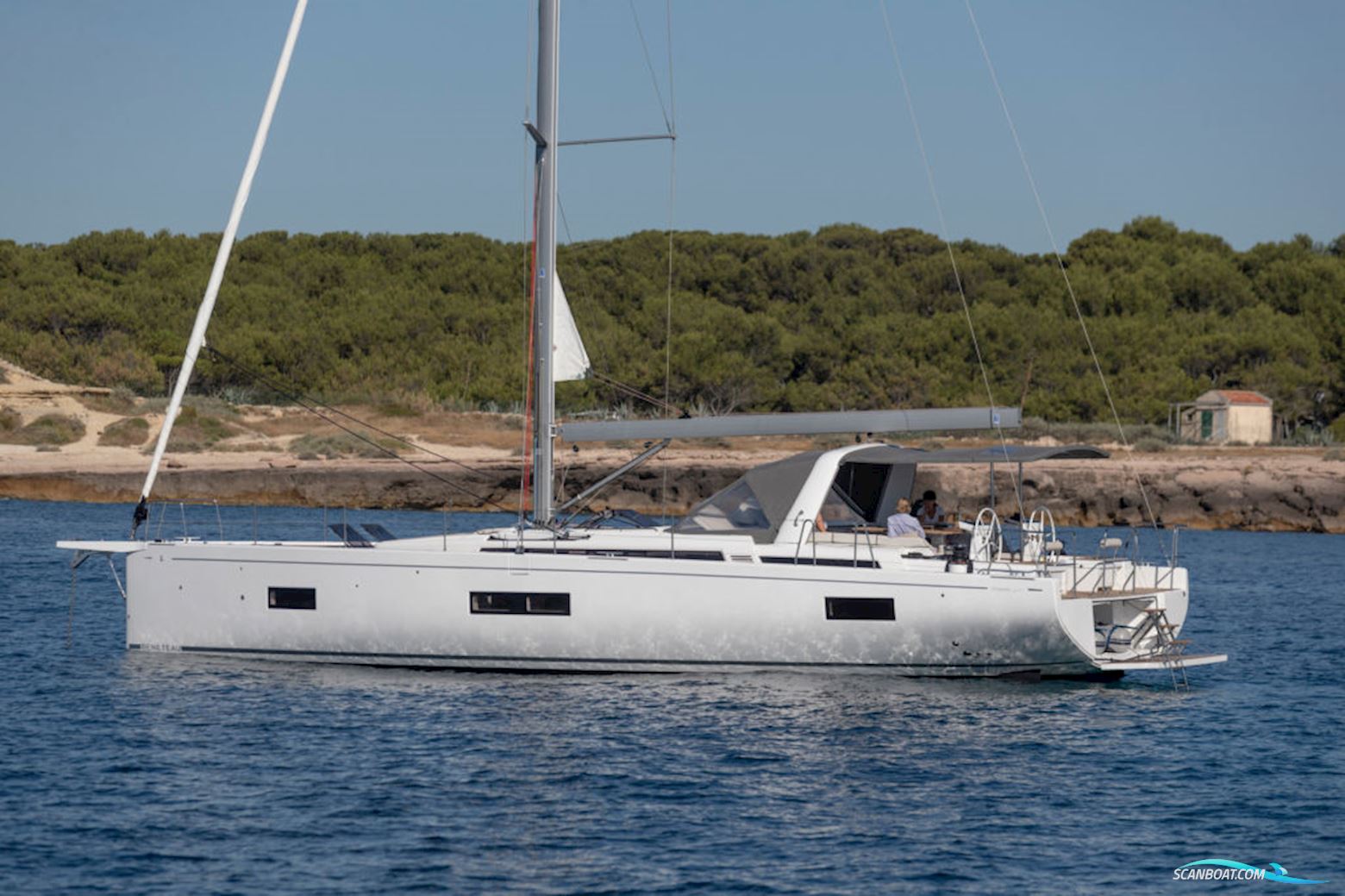 Beneteau Oceanis Yacht 54