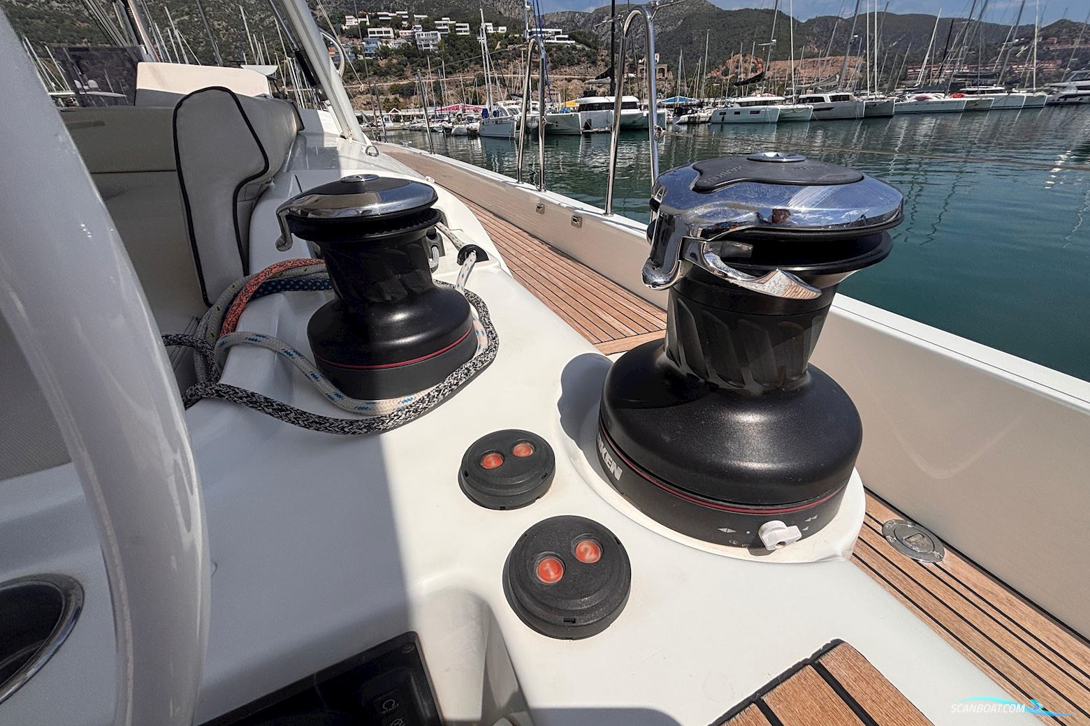 Beneteau Oceanis Yacht 54