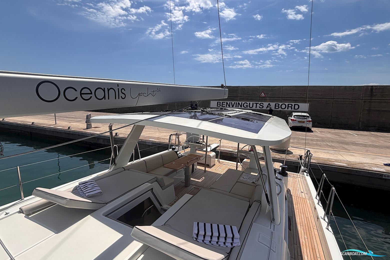 Beneteau Oceanis Yacht 54