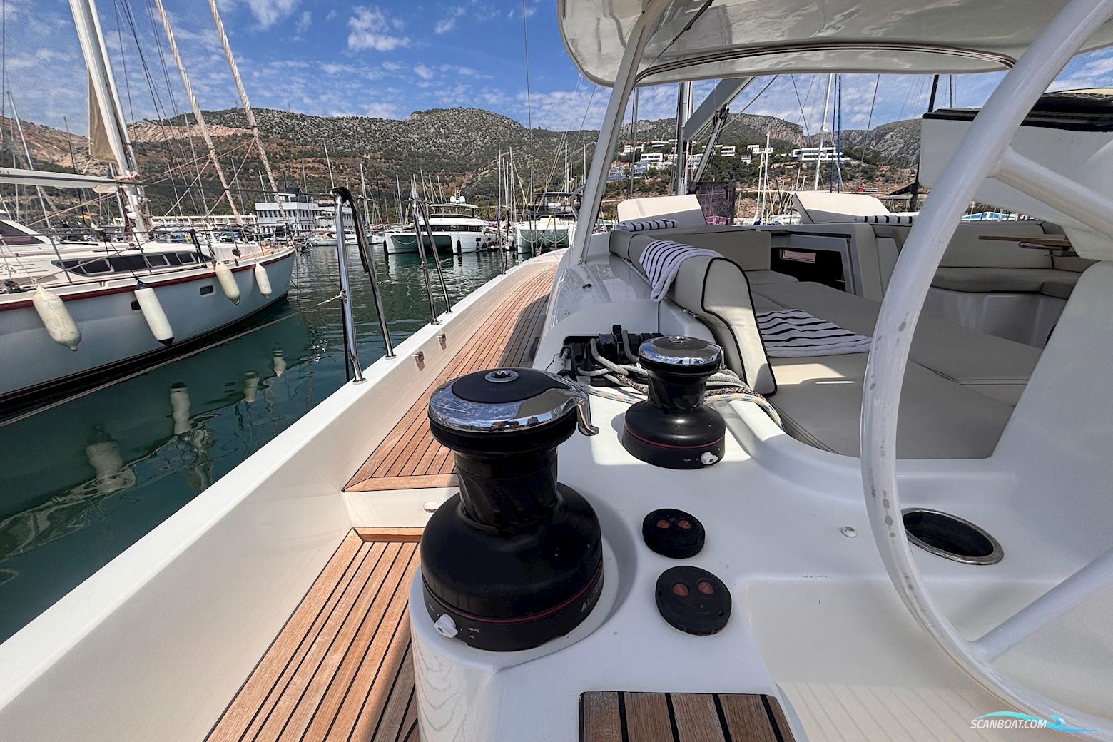 Beneteau Oceanis Yacht 54