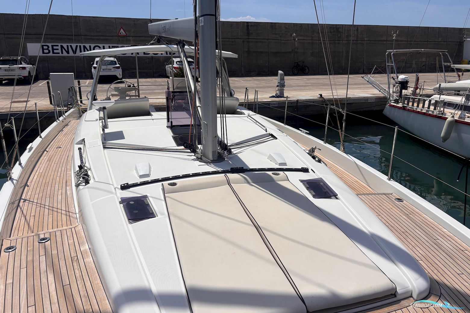 Beneteau Oceanis Yacht 54