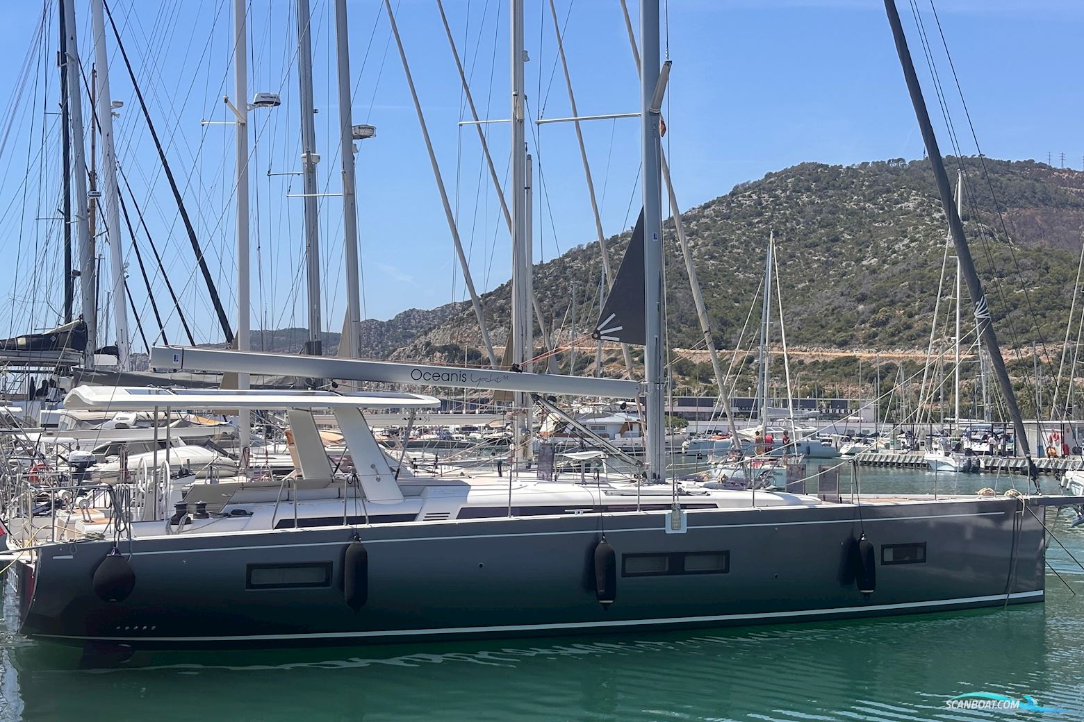 Beneteau Oceanis Yacht 54