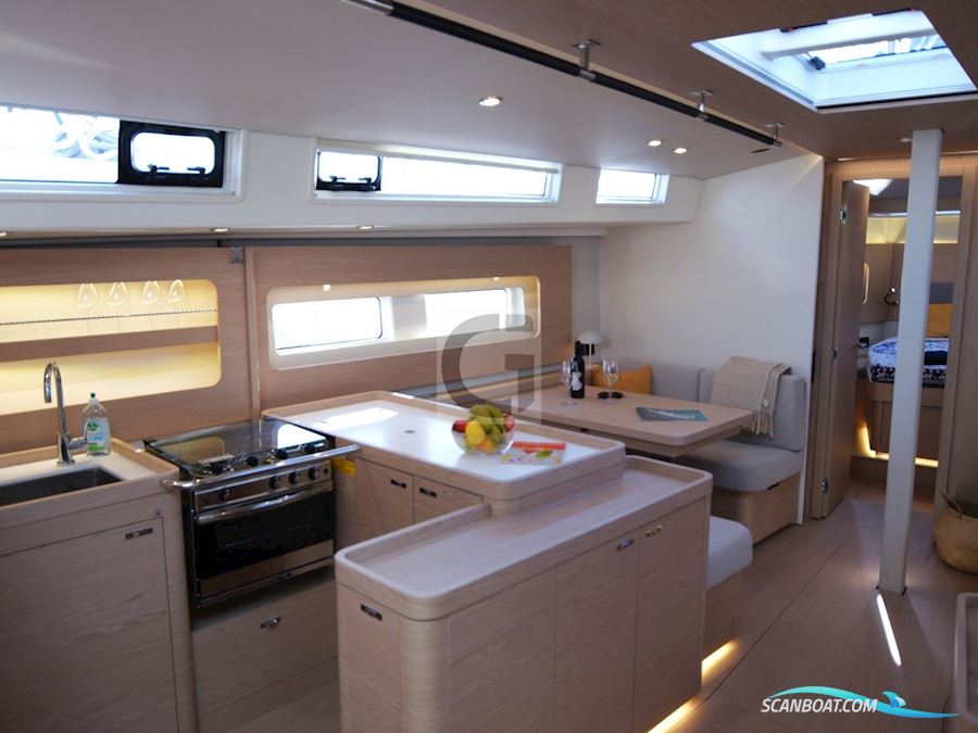 Beneteau Oceanis Yacht 54