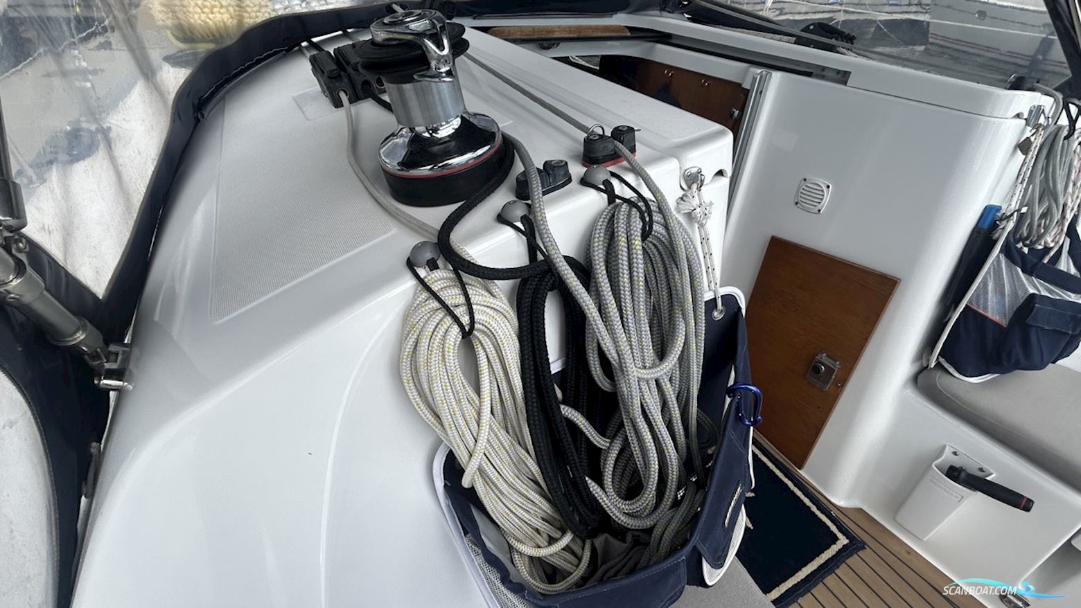 BENETEAU SEGELBÅTAR OCEANIS 323