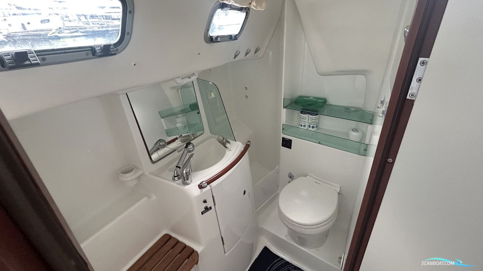BENETEAU SEGELBÅTAR OCEANIS 323