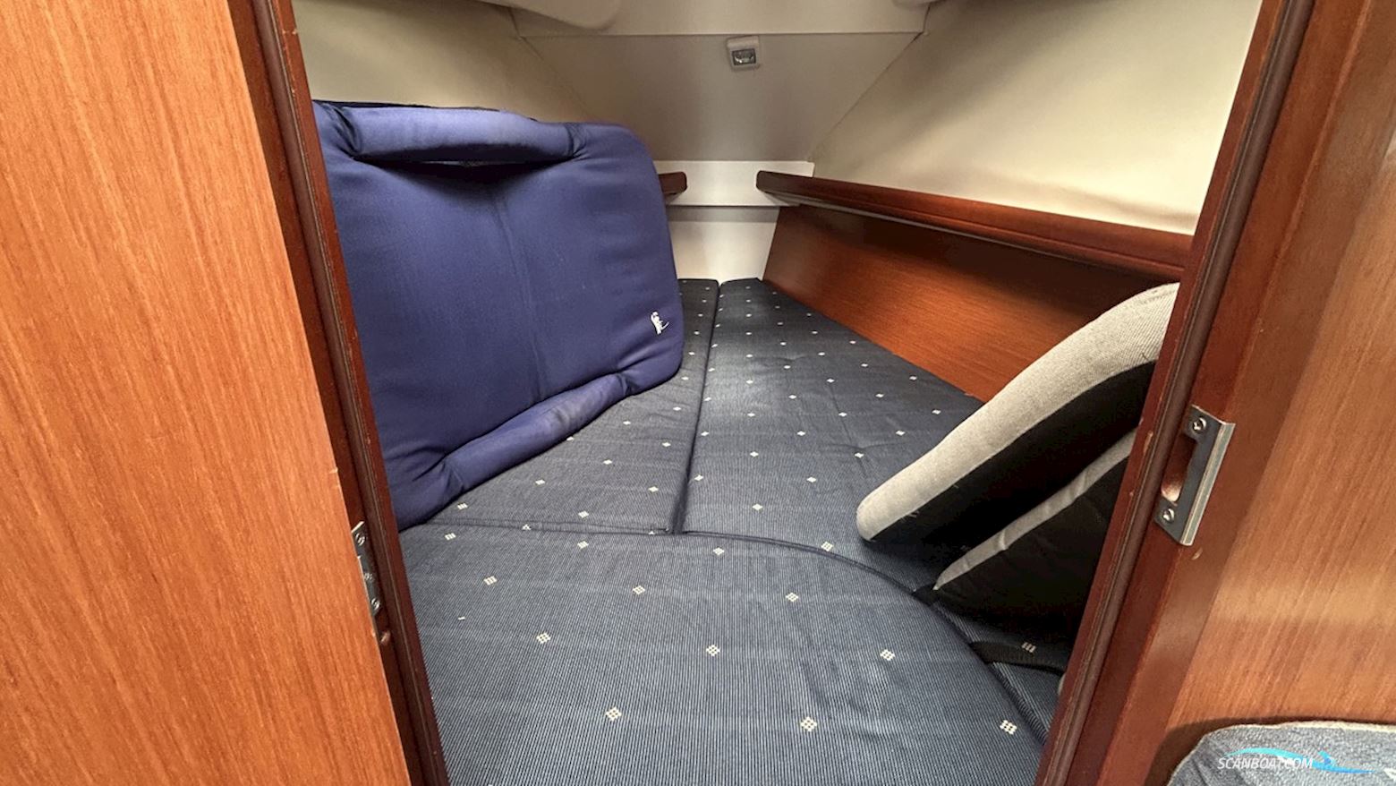 BENETEAU SEGELBÅTAR OCEANIS 323