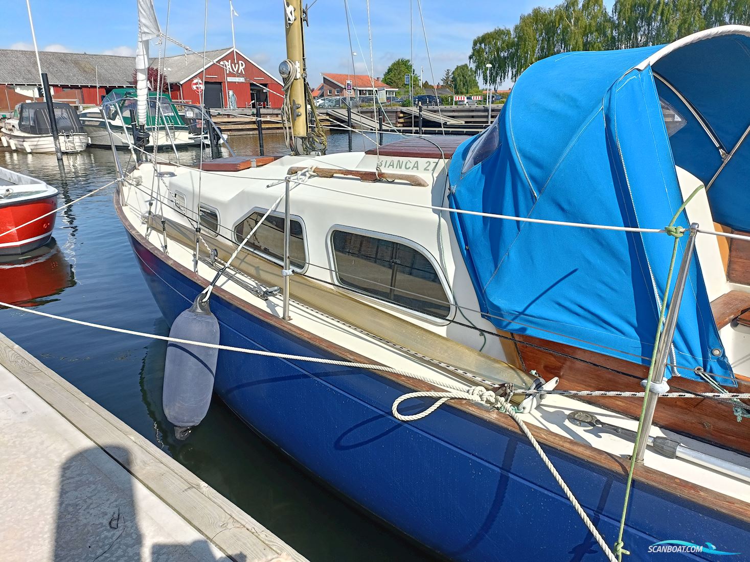 Bianca 27
