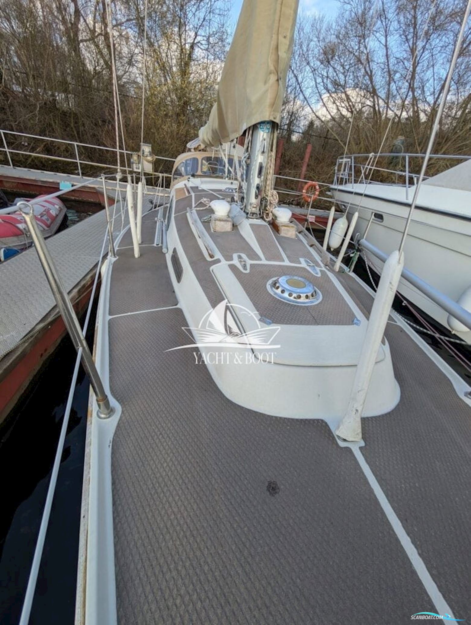 Bianca Commander 31