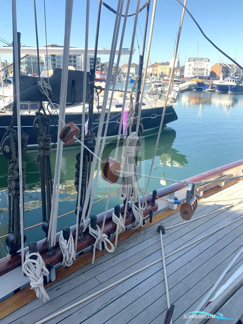 Bristol Pilot Cutter