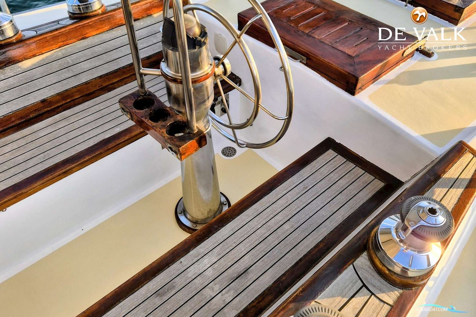 Brown Bluewater 49
