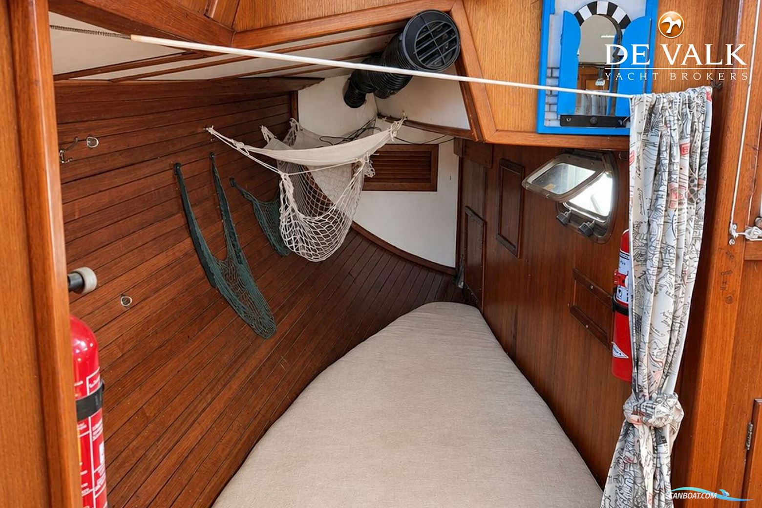 Brown Bluewater 49