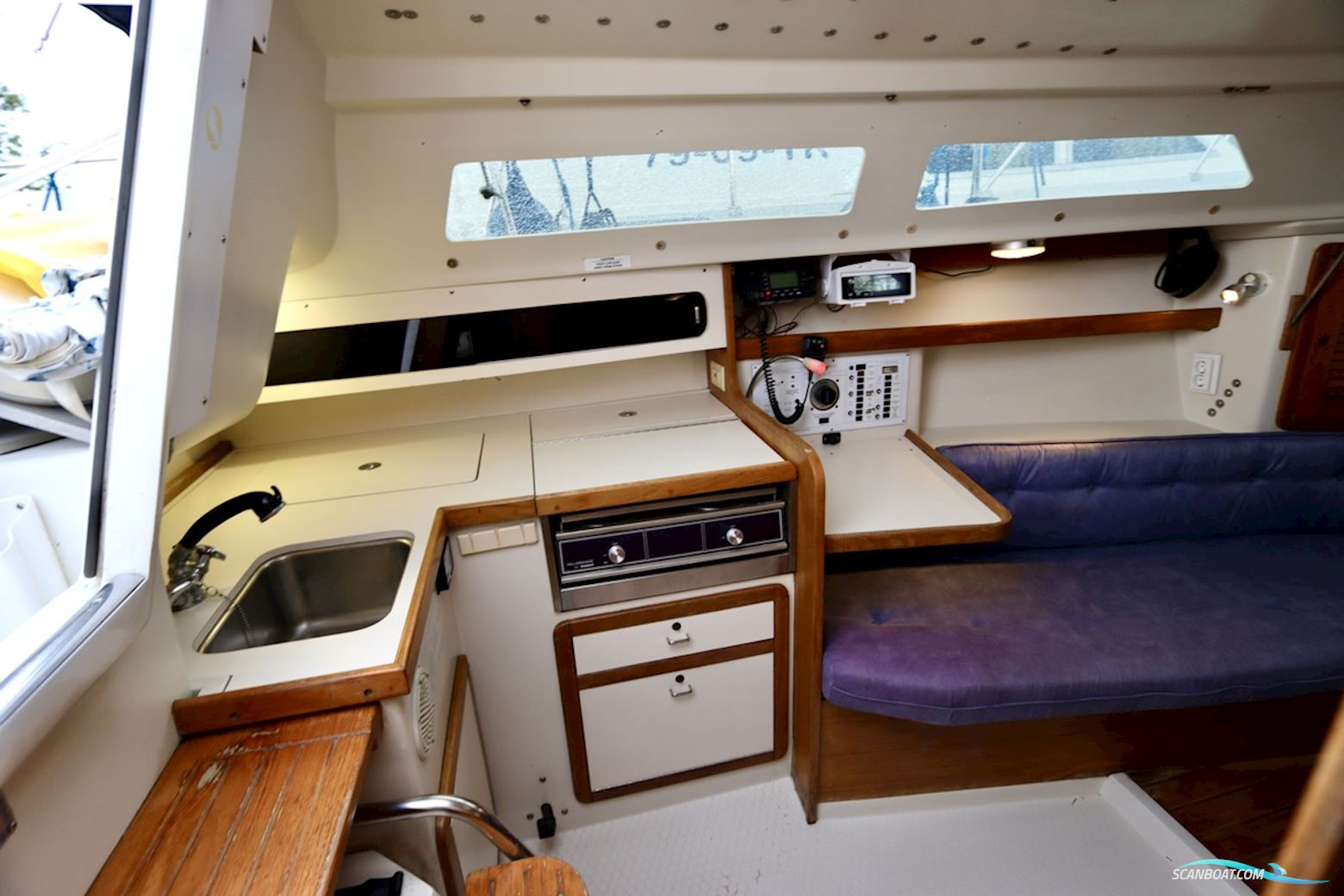 Catalina  270
