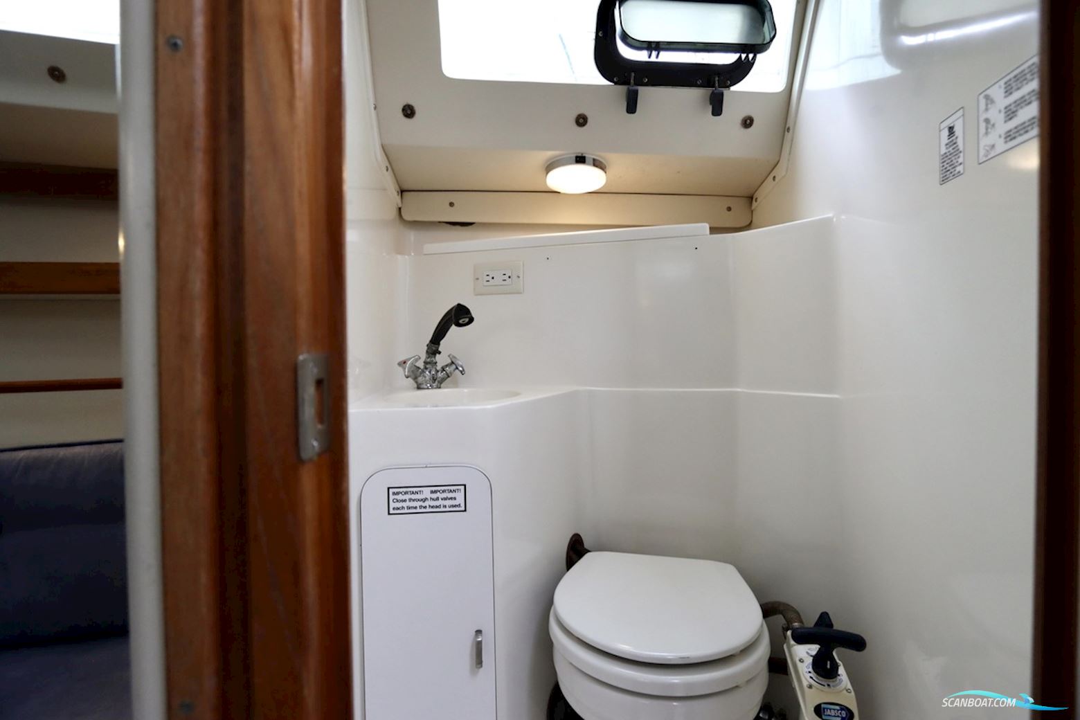 Catalina  270