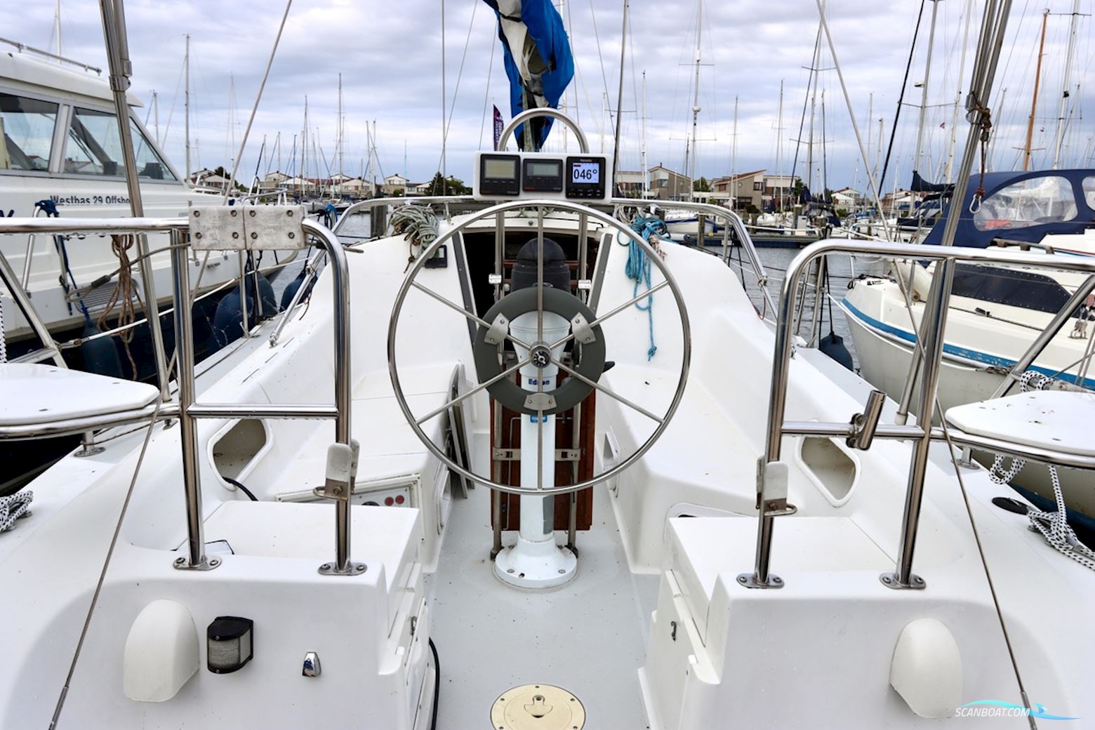 Catalina  270