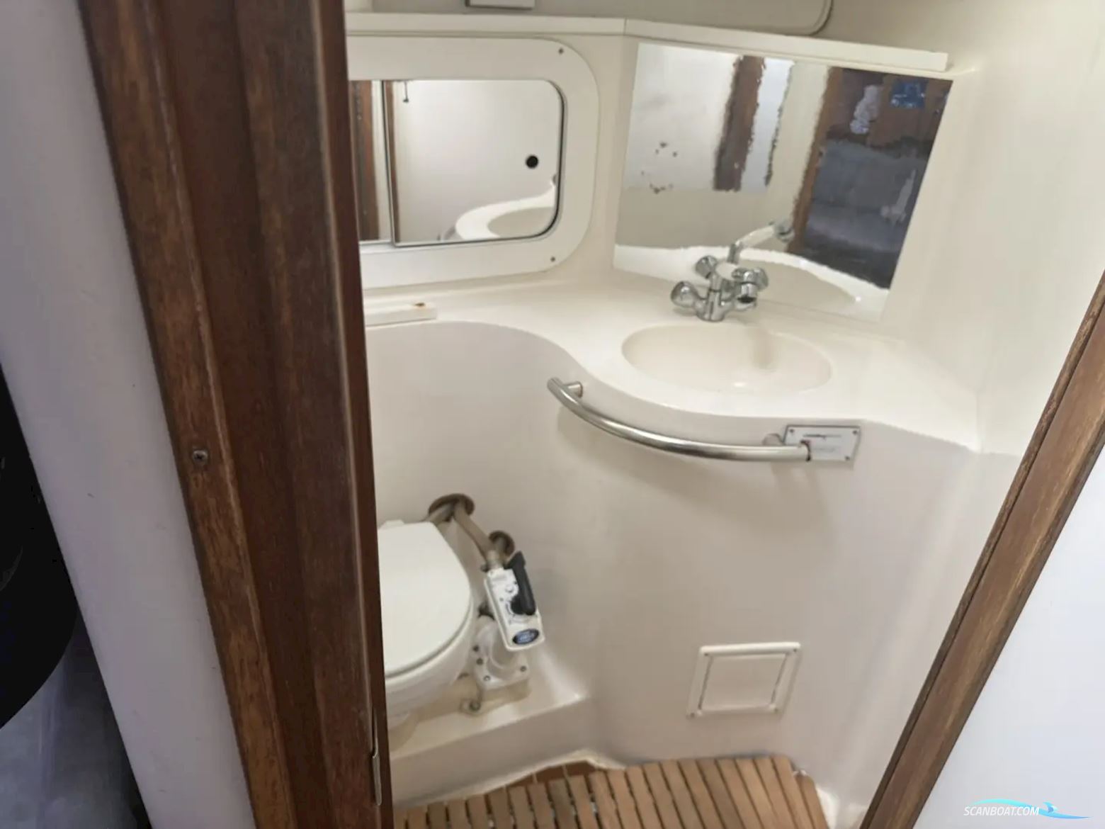 Catalina 320