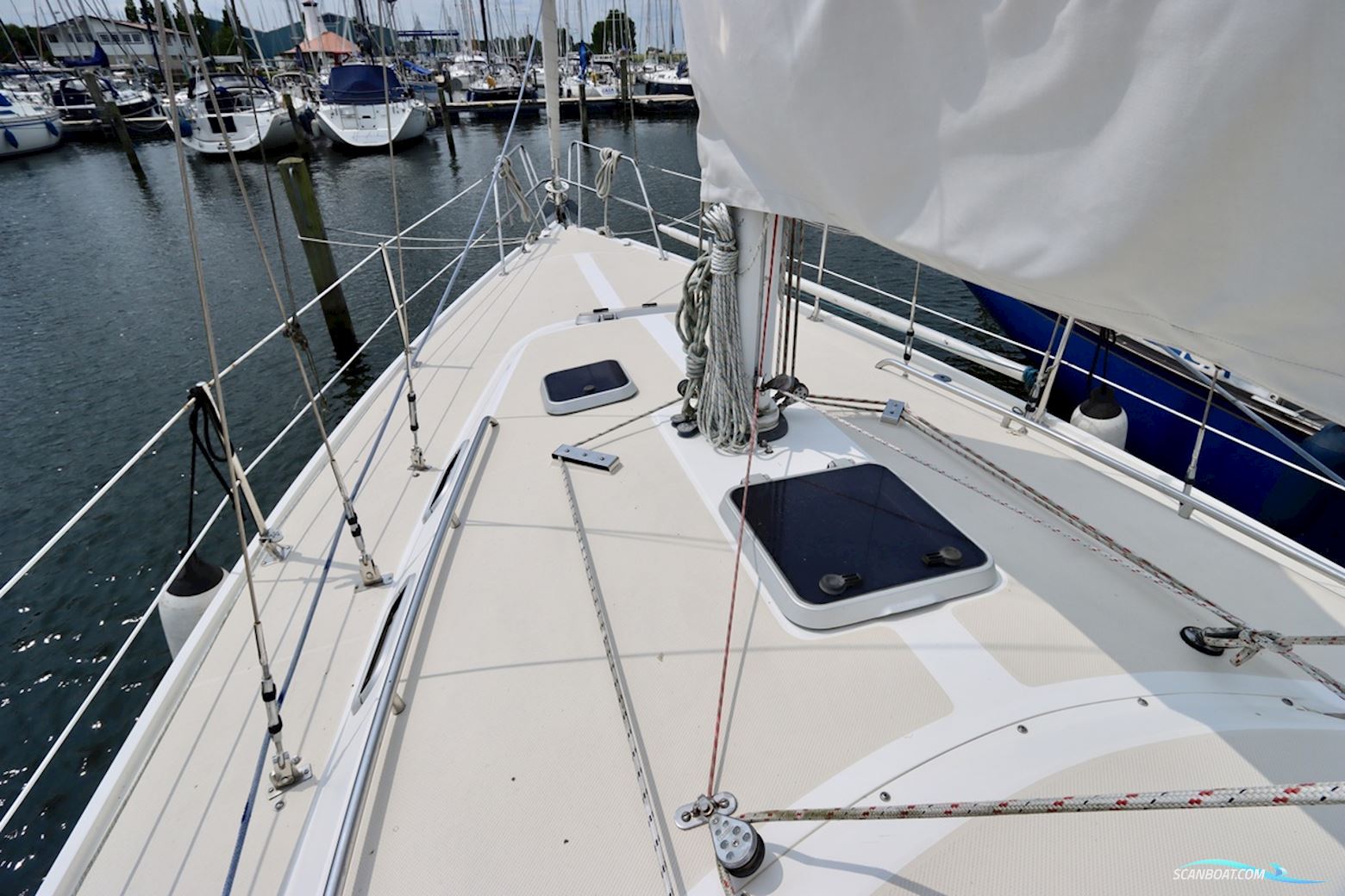 Catalina 36