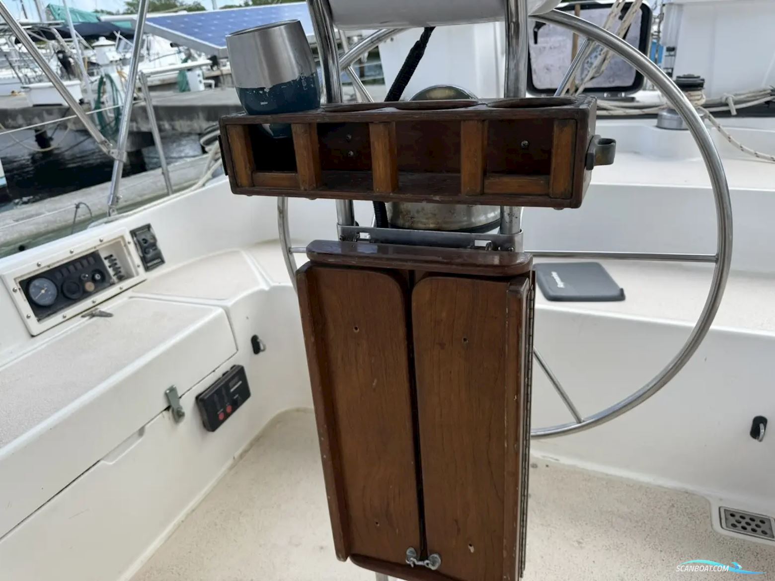 Catalina 41 Classic