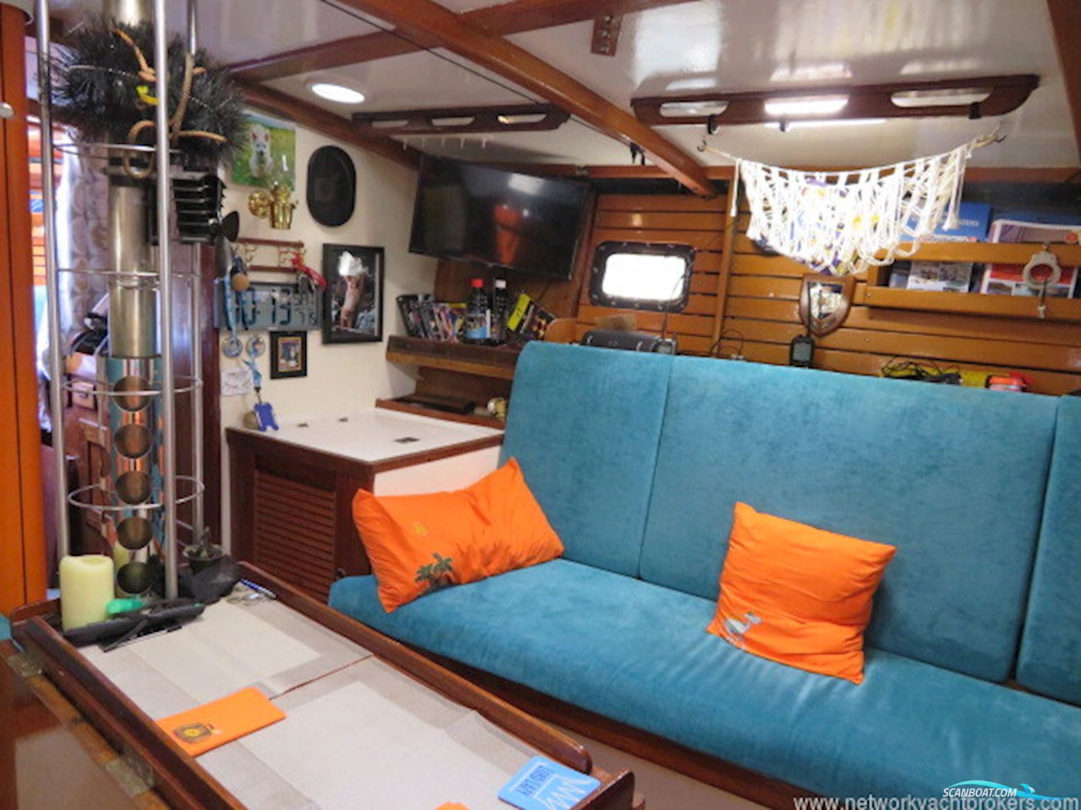 Classic Yacht Classic 50FT steel cutter