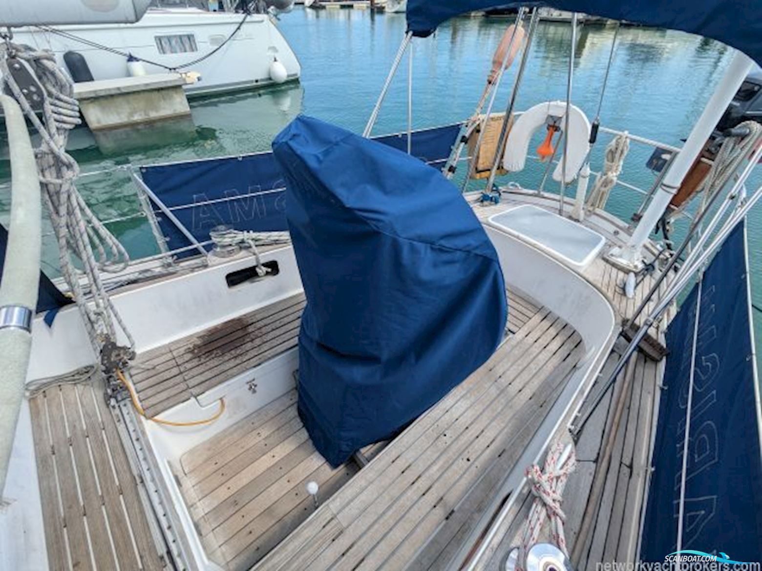 Classic Yacht Frans Maas Raider 35