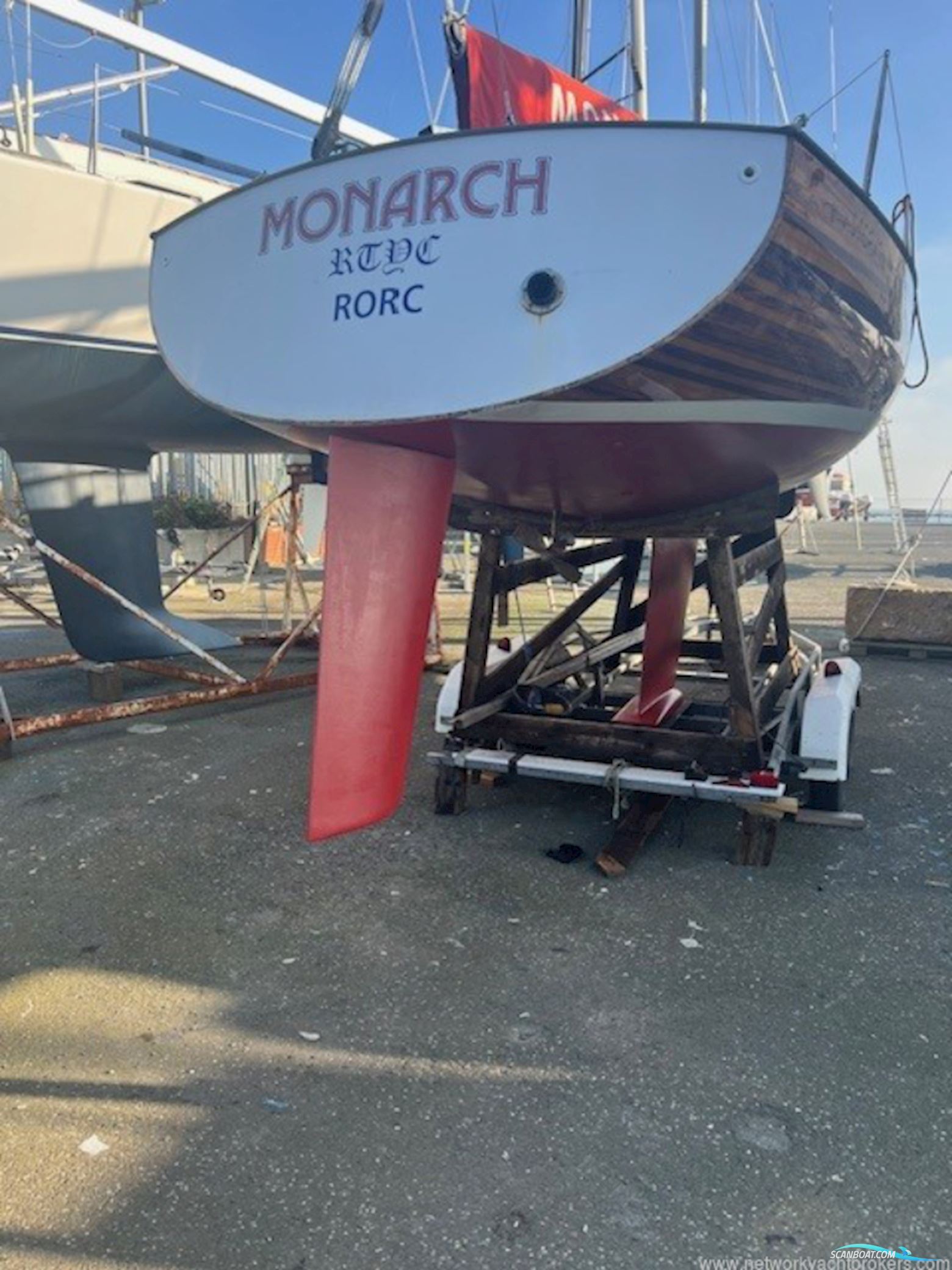 Classic Yacht Mullins Monarch 23