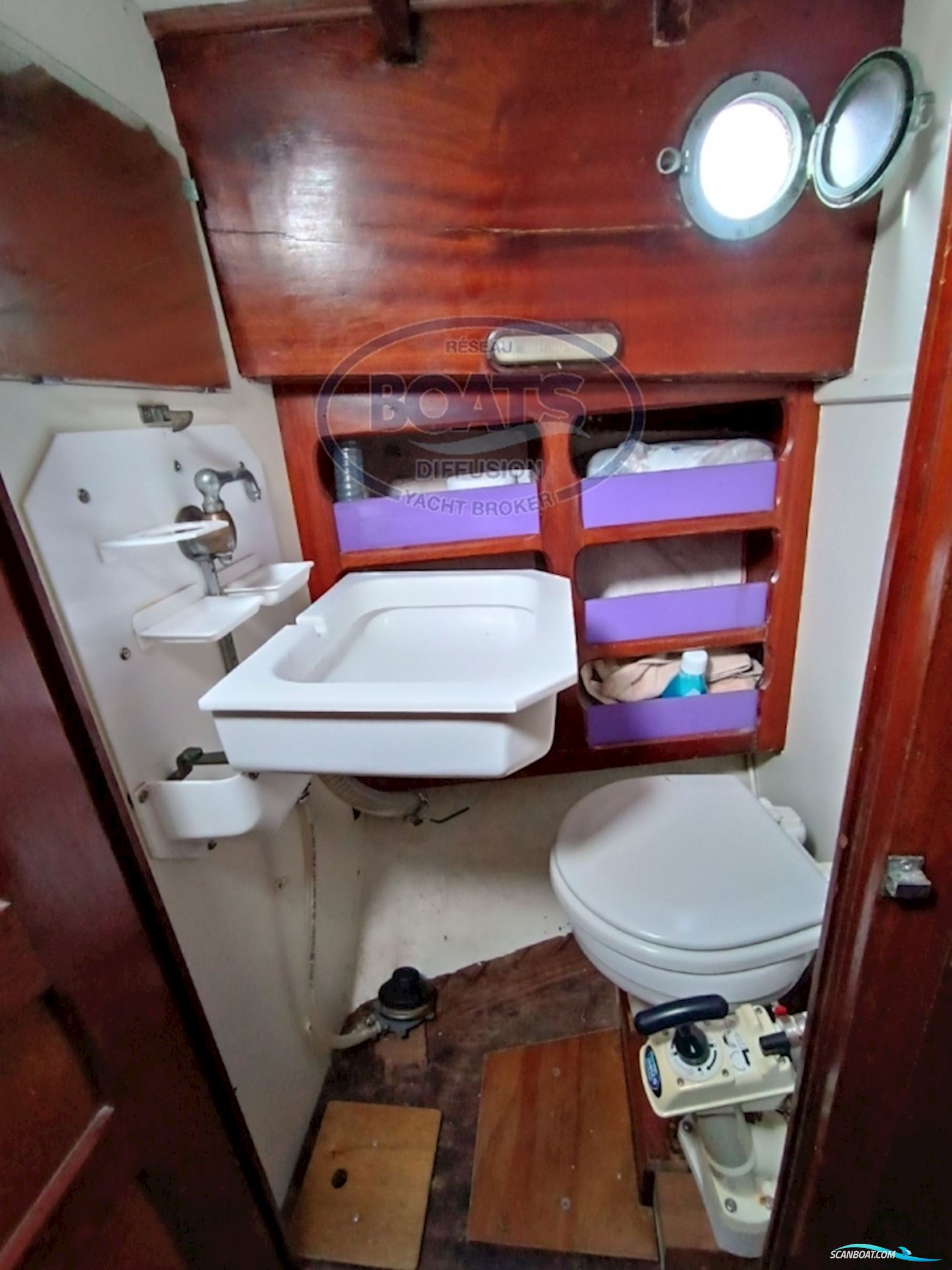 CN Richard Chassiron CF 9