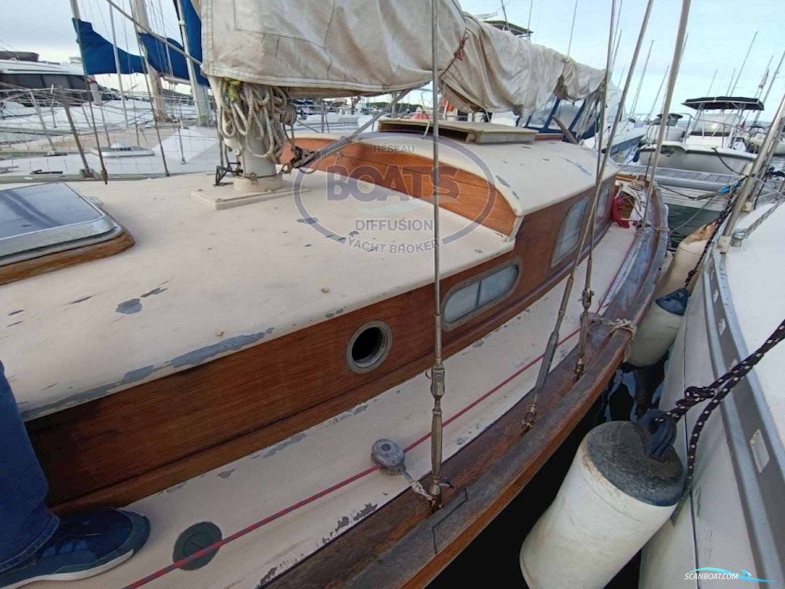 CN Richard Chassiron CF 9