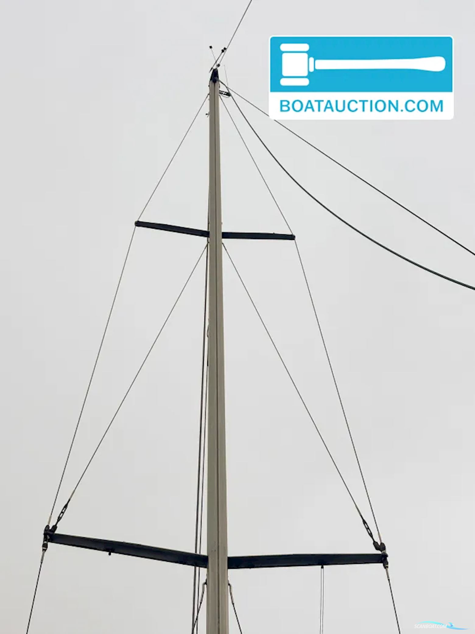 Colvic UFO 34