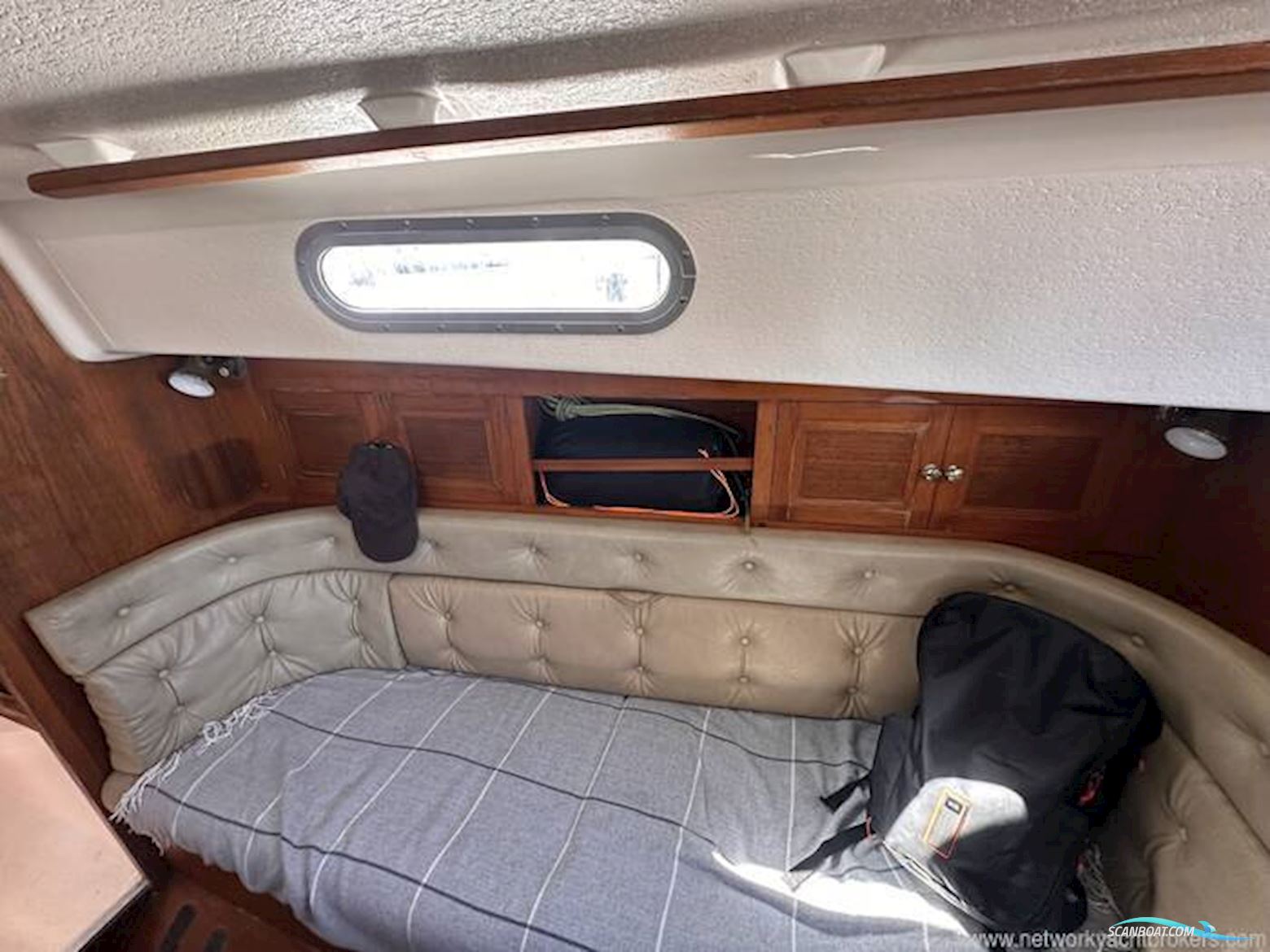 Contessa 32