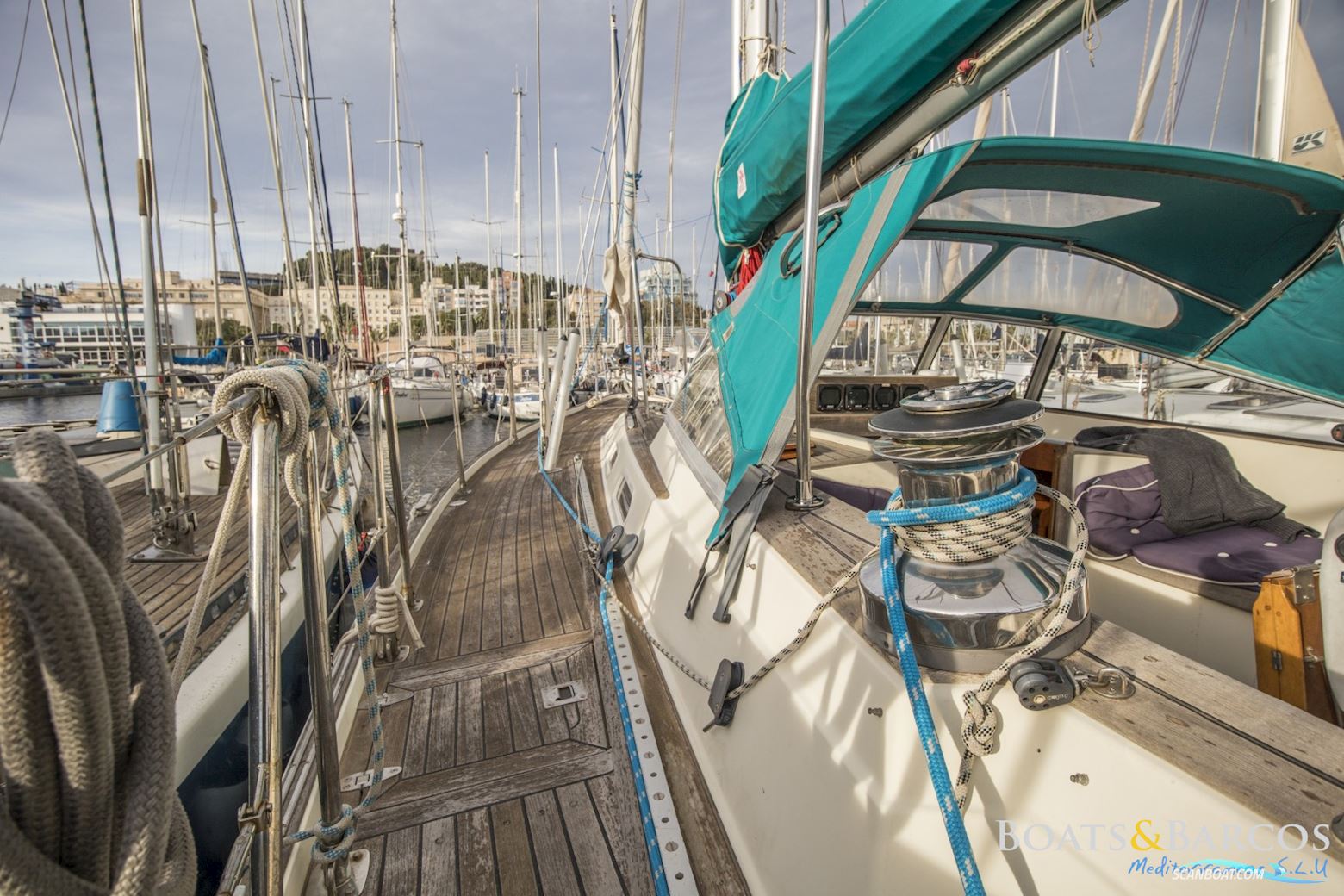 Contest Yachts 43