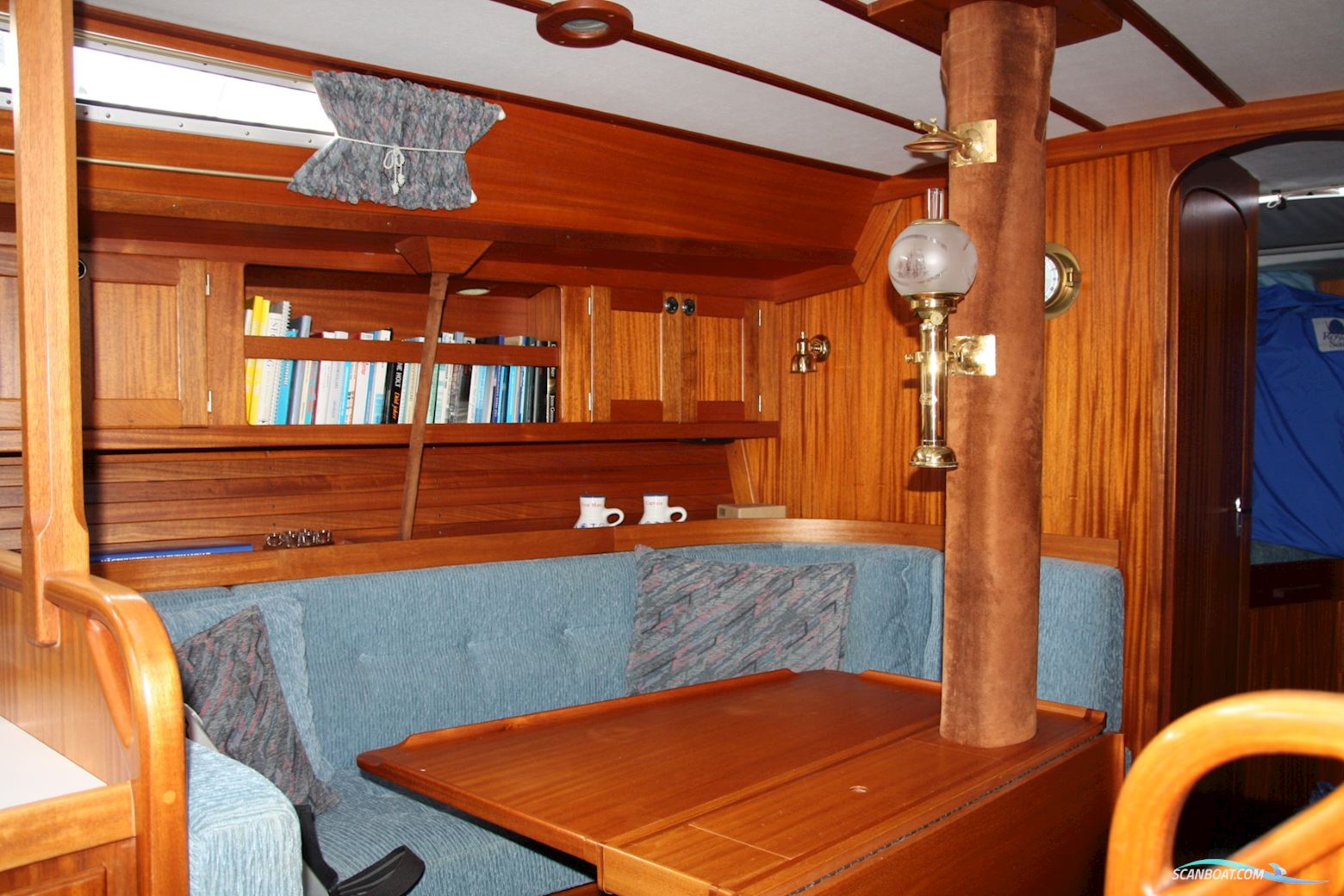 Contrast Contrast 400